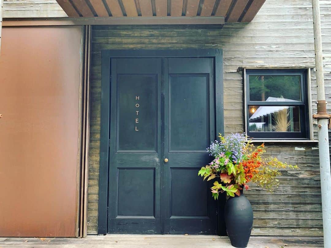 座間アキーバのインスタグラム：「i love this place 来年が楽しみ #akivazama #hanatombo #flowers」