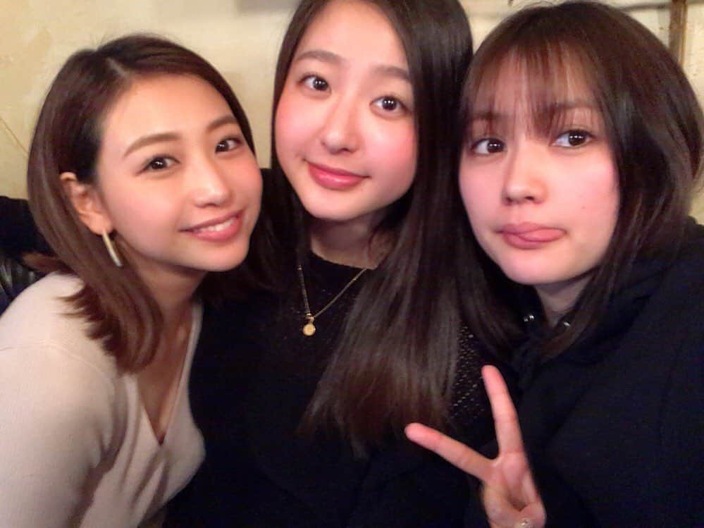 のインスタグラム：「18日のピーフラは26歳最後の日の放送… そんな(私だけが)感慨深い日のゲストは 佐山彩香ちゃん　村上友梨ちゃんのお二人！  あやかとゆりが来てくれるってあがる☝️☝️ たのしみだー🥴」