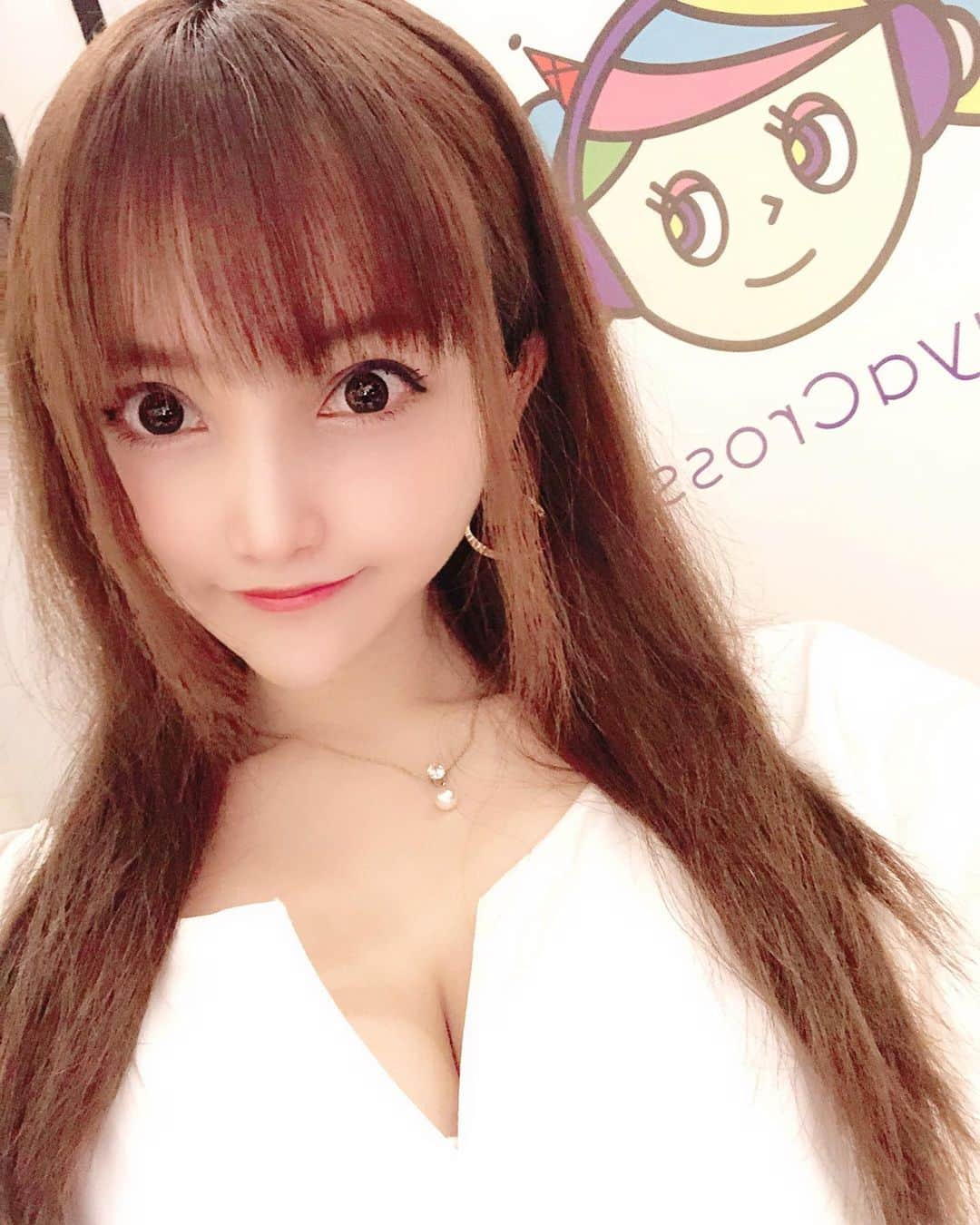 宇佐美あいりさんのインスタグラム写真 - (宇佐美あいりInstagram)「やぽ🐰💓まもなく本日も #渋谷クロスFM エンタメジャック IN SHIBUYA16時〜始まります♫雨だけど渋谷にいる方は是非会いに来てねん♩\(^o^)/ ♬もしくこちらから生放送見てねん💕http://shibuyacrossfm.jp #グラドル自画撮り部#グラドル自撮り部#cute#sexy#エロカワ#グラドル#公開収録#公開#ラジオ#渋谷クロスFM#エンタメジャクinshibuya#SHIBUYA#レギュラー#出演#shibuya#生放送#fashion#japanesegirl#followme #instadaily#instalike#igers #selfie#instagood#pleaselike#pleasefollow」10月17日 15時51分 - airi.usami_official