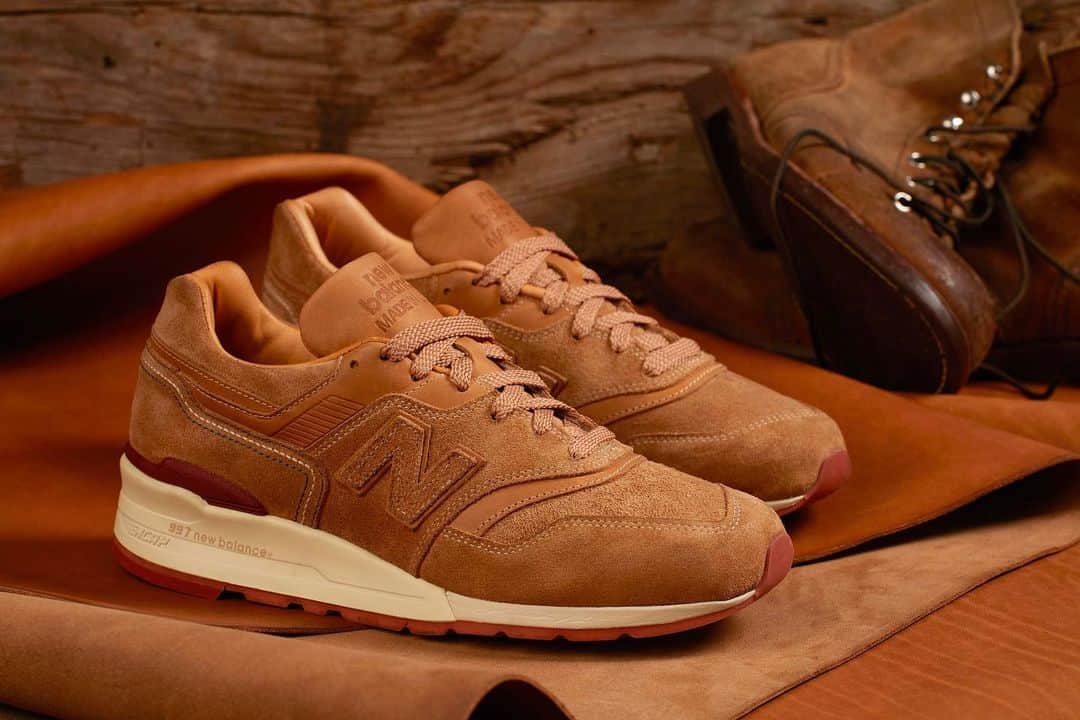 UNITED ARROWS & SONSさんのインスタグラム写真 - (UNITED ARROWS & SONSInstagram)「【 Info 】 ﻿ < New Balance × Red Wing Heritage "M997" >﻿ It will be released on October.19 (Sat)﻿ ※Expanded size: 26, 26.5, 27, 27.5, 28, 29㎝﻿ See below for sales methods. ﻿ ◆October.19 (Sat) am9:20 ～ am‬9:30 For customers who gathered at the United Arrows Harajuku store, identification documents (license, passport, student ID, insurance card) ﻿ A lottery will be held to determine the order of guidance after presenting either the Juki Card or My Number Card. ※Residence cards cannot be accepted.﻿ ◆As soon as the lottery is complete, you will be re-ordered in numerical order and the information will start. ﻿ If you are absent at the time of realignment, you will be guided at the end. ﻿ ◆You may be asked to verify your identity before ﻿ information is received or at the time of checkout.﻿ If the information in the identity verification document is different at the time of identity verification, we will refuse information and purchase.﻿ ◆You can purchase one item per person.﻿ ◆Because the number is limited, you may not be able to purchase even if you participate in the lottery.﻿ ◆Only one payment per person is allowed, and multiple accounts are not accepted.﻿ ◆Credit cards, passports, and house cards other than the customer are not allowed.﻿ ◆Please refrain from handing over money inside or outside the store as it will be annoying to other customers.﻿ #unitedarrows #harajuku #unitedarrowsandsons ﻿ #newbalance #m997 #redwing」10月17日 17時28分 - unitedarrowsandsons