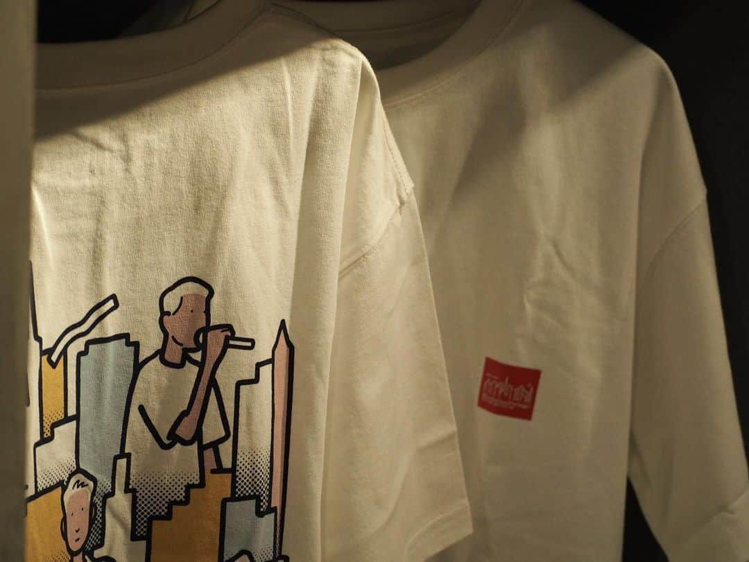 マンハッタンポーテージさんのインスタグラム写真 - (マンハッタンポーテージInstagram)「. . City Connection Tシャツ発売 . 10/22（火・祝）に開催されるイベント”City Connection”を記念して、イベント会場にて限定Tシャツを販売致します。 . バックプリントにはイラストレーター金安亮氏( @Ryo_kaneyasu )がデザインしたキービジュアルを配したスペシャルモデル。 . . また、公式オンラインストアとManhattan Portage TOKYO(@mp_tokyo )にて先行販売が決定！ . 10/19(土)より先行販売いたします。 . #manhattanportage #cityconnection」10月17日 17時36分 - mp_japan