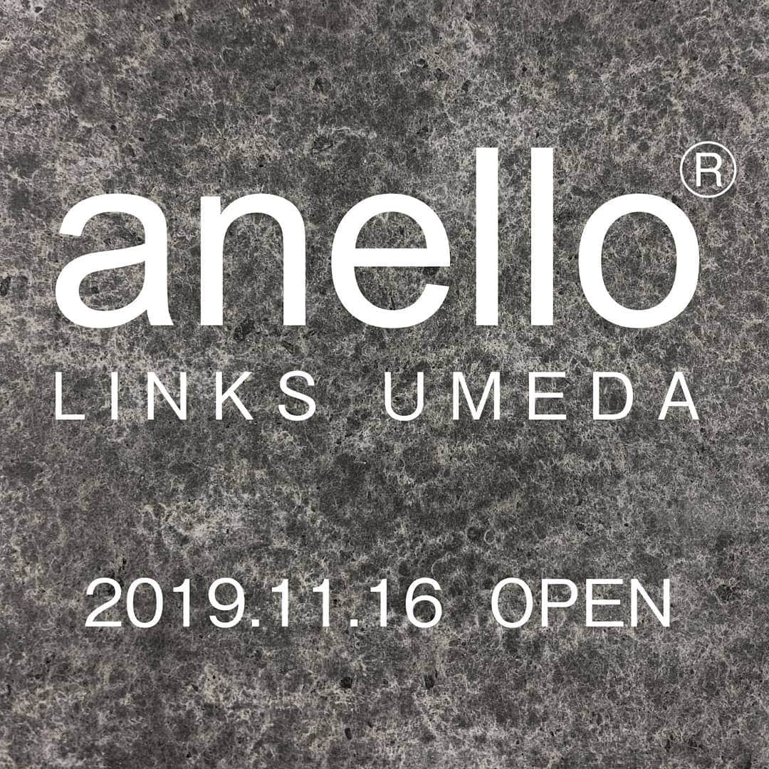 のインスタグラム：「anello®LINKS UMEDAが11月16日(土)にOPEN！ . anello®が国内で2店舗目となるSHOPをLINKS UMEDAに2019年11月16日(土)にオープンいたします。 . ブランドアイコンである「口金」全シリーズから秋冬の最新作まで 豊富なカラーバリエーションでラインナップしております。 さらに店舗内装は使用済みコーヒー豆などを材料としたリサイクル可能な素材を採用し、 サステイナビリティーを意識したミニマルで居心地の良い空間となっております。 ブランドの世界観を体験できる新しいanello®shopに是非お立ち寄りください。 . 【オープン記念】 LINKS UMEDA店のみの限定商品や￥5000(税抜き)以上の購入者への特典として 数量限定でオリジナルエコバッグをご用意しております。 是非皆様のご来店をお待ちしております。  #anello #anello_bag #アネロ #anelloUMEDA #newshop #LINKSUMEDA #リンクスウメダ #リンクス梅田」