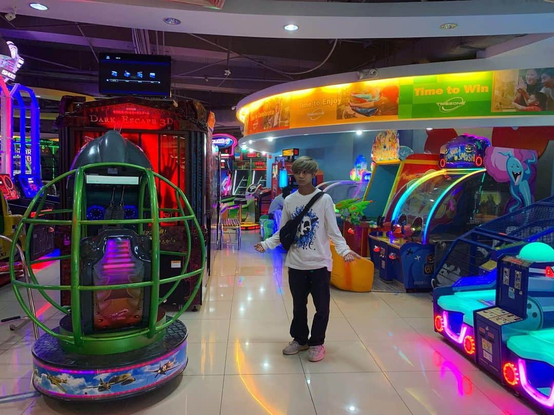 れいなかやま。のインスタグラム：「GAME LOVER 🤪🎮」