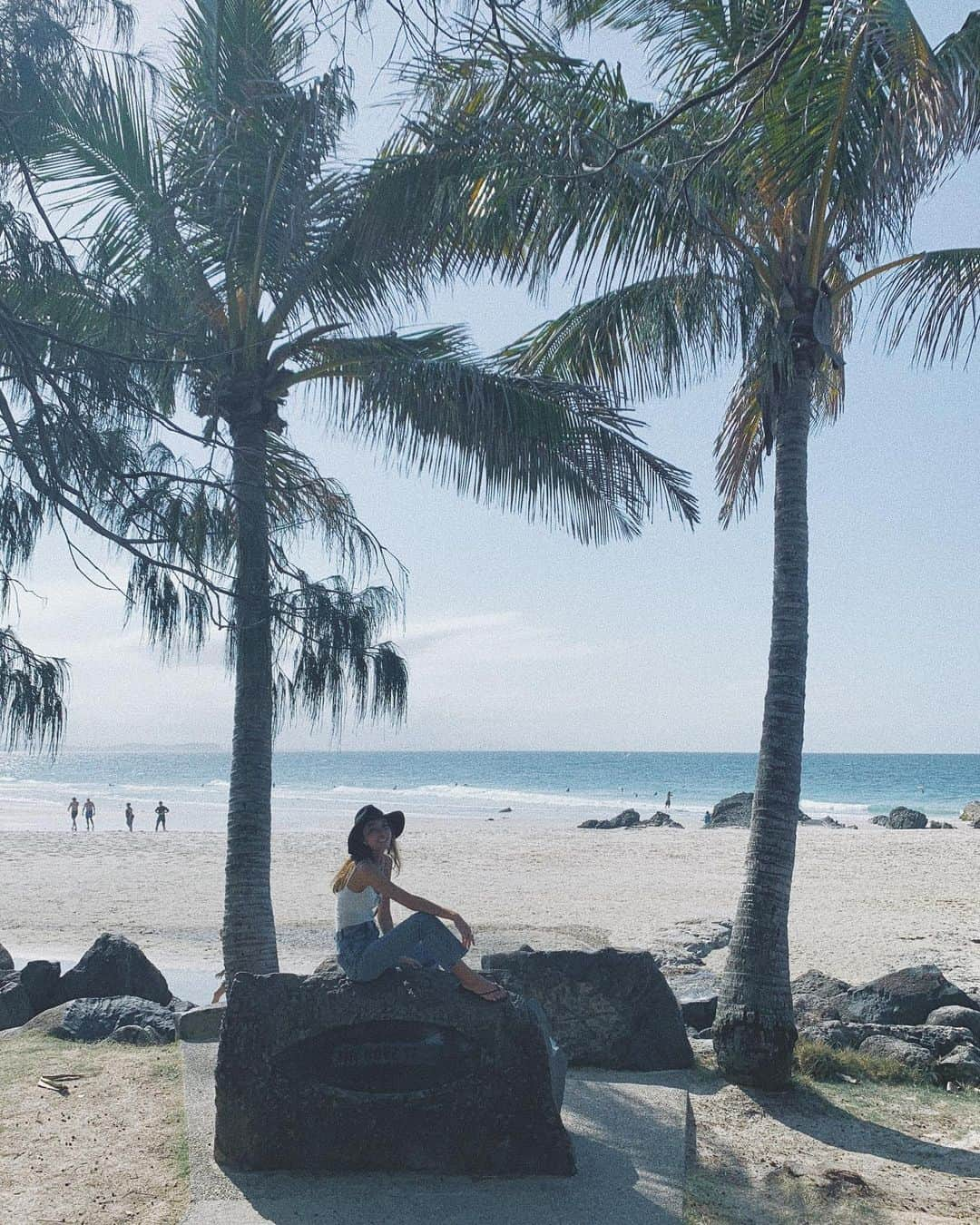 marikoさんのインスタグラム写真 - (marikoInstagram)「Snapper Rocks  Gold Coastで撮ってもらった写真 好きな写真がありすぎて投稿が 追いつかなかった♡笑  byron bayのsnapper rocksにて☮︎」10月17日 18時46分 - mariiko_re