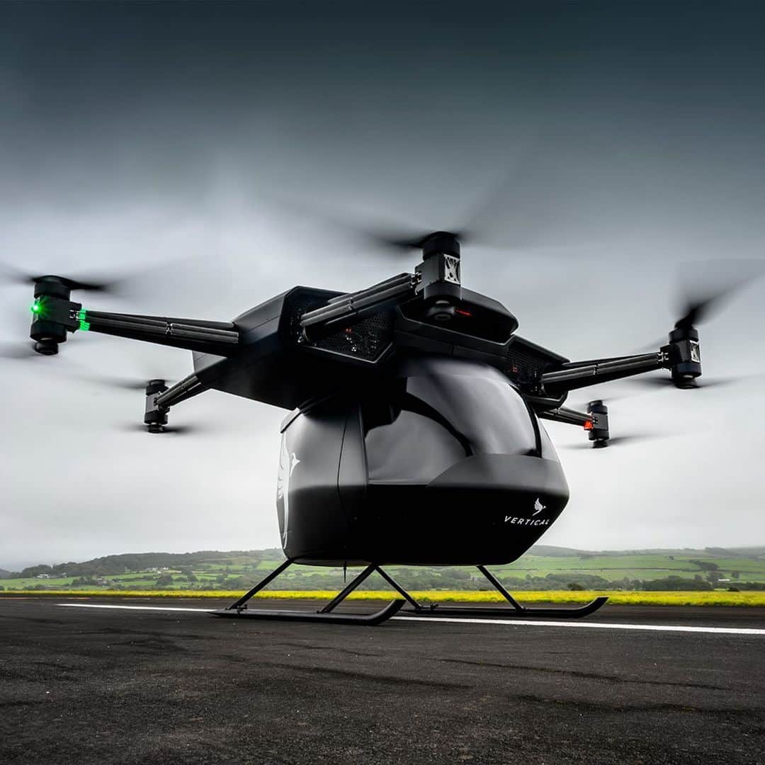 HYPEBEASTさんのインスタグラム写真 - (HYPEBEASTInstagram)「#hypeAF: Bristol-based startup @verticalaerospace has revealed flight footage of an electric vertical take⁠ off and landing aircraft (eVTOL) capable of carrying loads of up to 250kg - the first company⁠ in the world to do so. The prototype, named Seraph, was built to test new technologies and systems for integration into Vertical Aerospace’s upcoming passenger model, due to be unveiled next year. The aircraft can reach speeds of up to 80km per hour and features a unique passive cooling system and a customizable design. Photo: @gfwilliams」10月18日 5時17分 - hypebeast