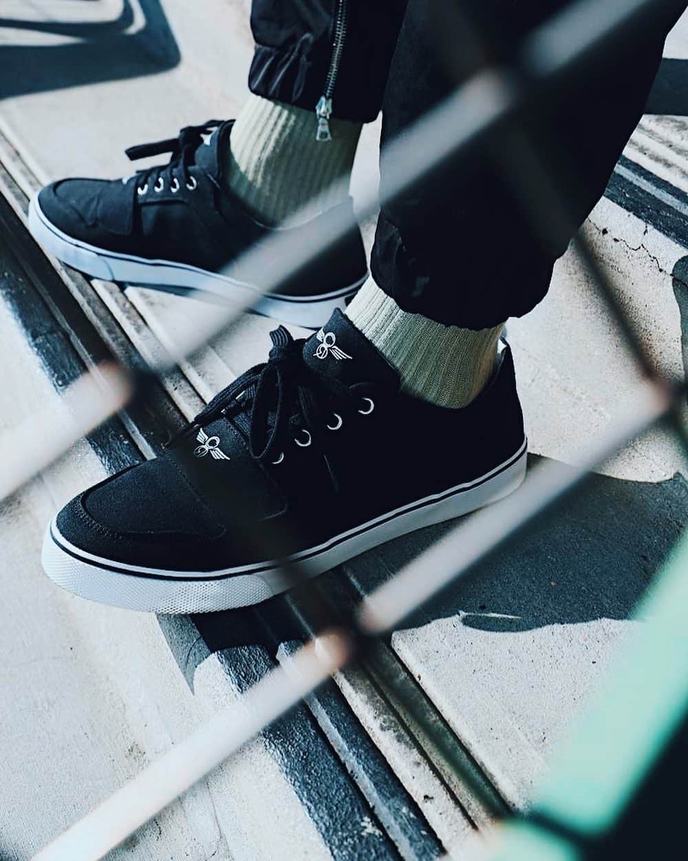 のインスタグラム：「We know many of you have been asking... YES there is a #CERSARIO Canvas Low Top, in Black!!! 🔥🔥🔥 They’re available at Macy’s Finish Line....🎯🛫💥 WHO’S GONNA GRAB A PAIR? #Sneaker #InstaFashion #InstaStyle #Style #Fashion #Shoes #CreativeRecreation #WhatIsYourCreativeRecreation #MyCreativeRecreation」
