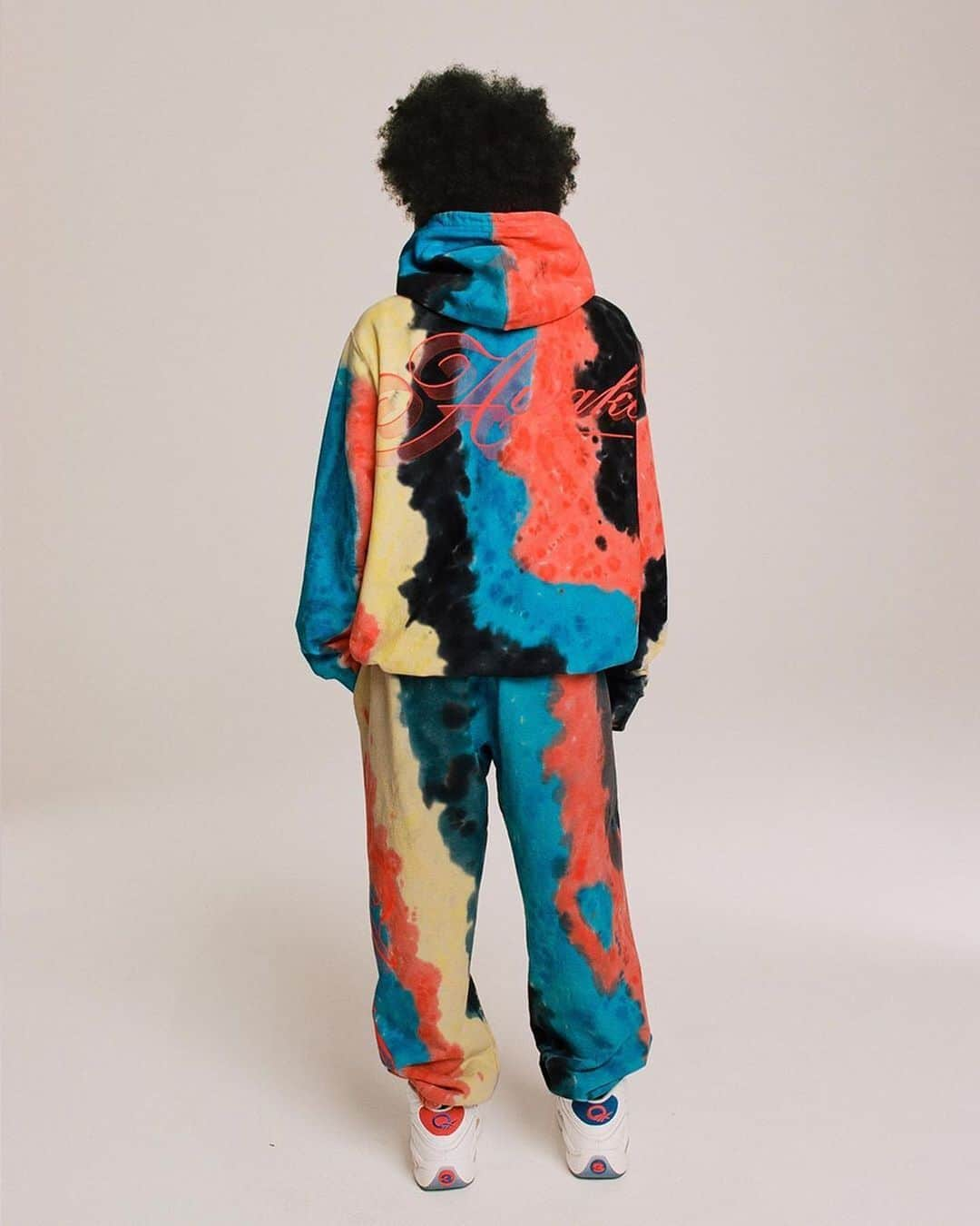 HYPEBEASTさんのインスタグラム写真 - (HYPEBEASTInstagram)「@hypebeaststyle: @awakenewyorkclothing has officially unveiled the lookbook for its Fall 2019 collection. The new lineup features a wide range of long-standing streetwear staples fitted in vibrant colors and standout prints. Key pieces include soft fleece jackets, a full tie-dyed sweatsuit with new Awake NY logo designs and acid-washed long sleeve tees. For accessories, the label has introduced four different styles of headwear, a branded mortar and pestle, a hybrid leather hip/shoulder bag, candles, and a sticker pack tie the offerings together. The collection will debut at New York vintage emporium @procell on October 18, followed by a global launch globally via @awakenyclothing's web store and select stockists on October 22. Head to our bio link to see the full collection.⁠⠀ Photo: Awake NY」10月18日 5時49分 - hypebeast