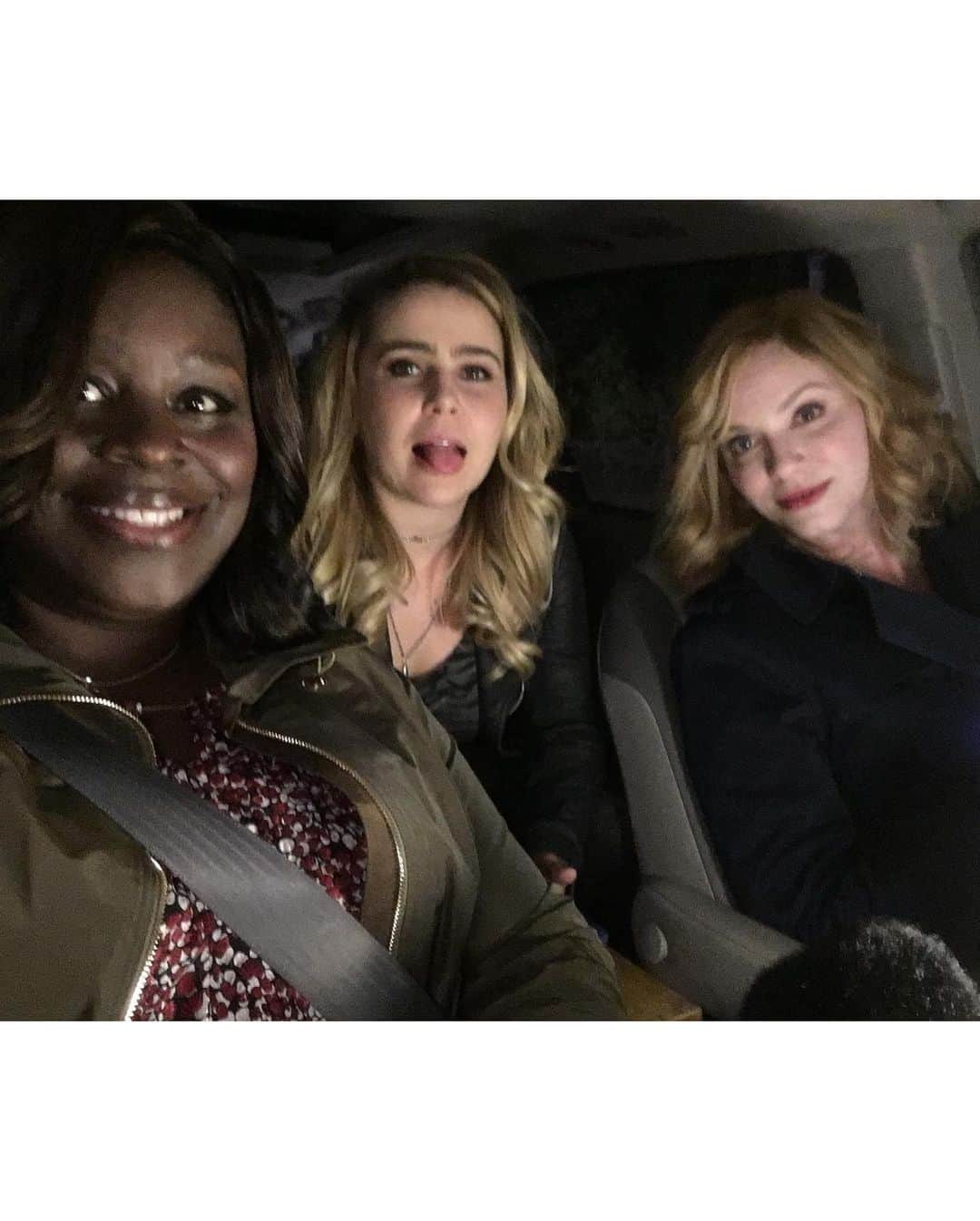 Rettaさんのインスタグラム写真 - (RettaInstagram)「#TBT Season 1 #NightShoots with these leddies. It is rare that we don’t spend part of the day in tears laughing.  #GoodGirls  FOR THOSE ASKING: We were shooting the scene where we were looking for Boomer after he escaped the tree house. None of us was driving. The van was on a rig. We had to give the Postmates “general directions” to our location because we were moving and he had to just wait until we came around. #TryToKeepUpWiddus!」10月18日 6時09分 - unforettable