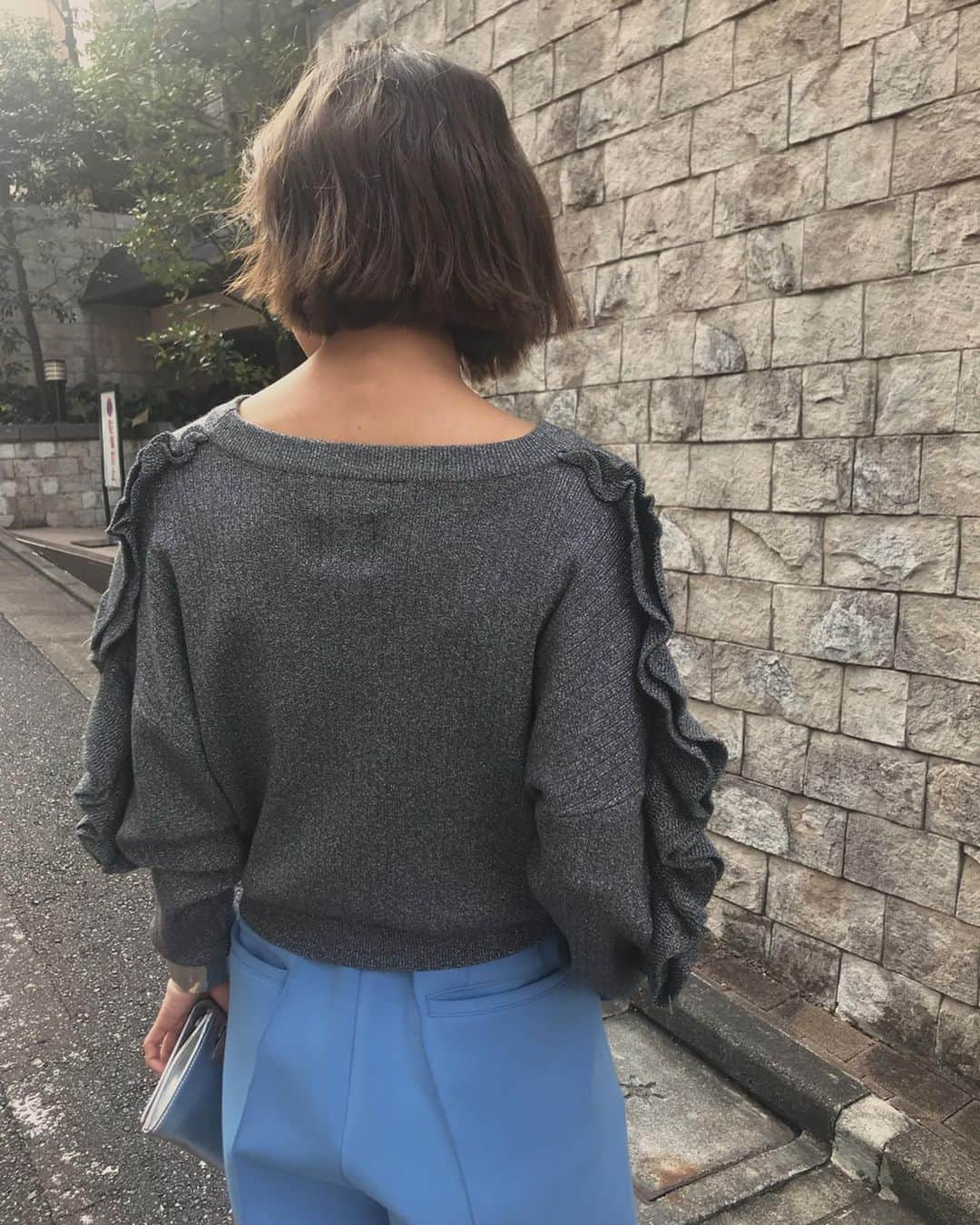 黒石奈央子さんのインスタグラム写真 - (黒石奈央子Instagram)「明日からの新作アイテム❤️ .  SEA ANEMONE KNIT TOP ¥14800+tax 10/18 DIVER EGG  PT ¥15700+tax 10/18 . いよいよエッグパンツと人気のニットが発売開始になるよ！ わたしはエッグパンツは二色買い！ .  @ameri_shinjuku @amerivintage @ameri_daikanyama @ameri.shinsaibashi #ameri#amerivintage #fashion #vintagefashion #coordinate#ootd#outfit#osanposnap #705_outfit #大人ファッション #大人コーディネート #大人スタイル #modestyle #modefashion#modecasual」10月17日 21時24分 - blackstone705