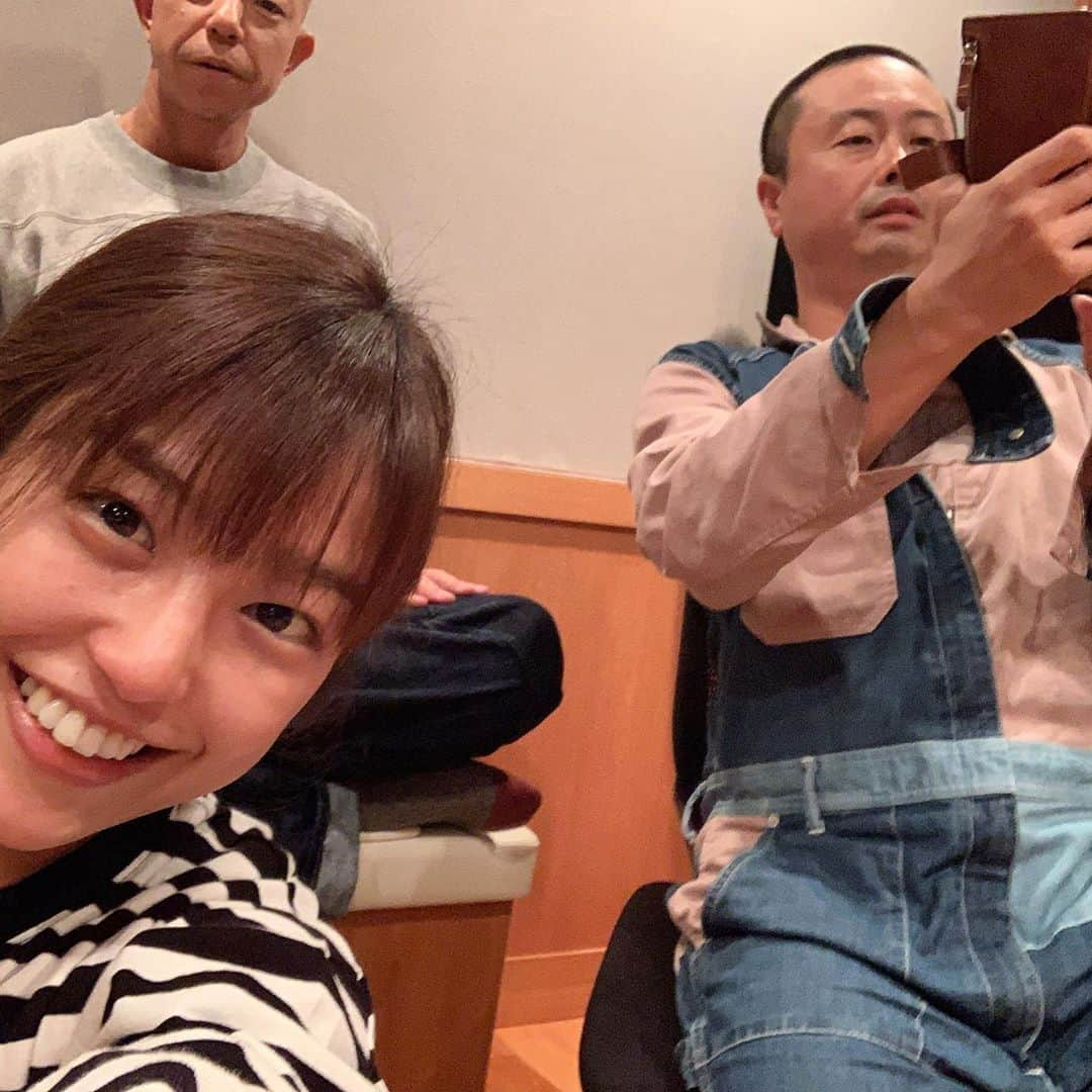 岡副麻希さんのインスタグラム写真 - (岡副麻希Instagram)「🍁﻿ #河本 さん#音声ブログ を作成中🤩✨﻿ #すごい時代！！！#現代的﻿ ﻿ 私のインカメ技術が及ばず﻿ とぅげさん、少しきれてしまいました😂﻿ ﻿ #アッパレやってまーす﻿ #やる木﻿ ﻿ 👗#17kg_official」10月17日 21時30分 - maki_okazoe_official