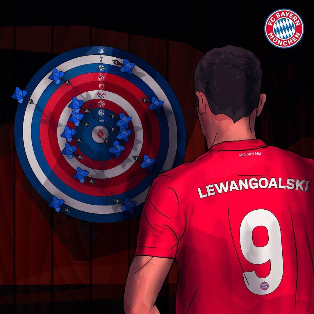 バイエルン・ミュンヘンさんのインスタグラム写真 - (バイエルン・ミュンヘンInstagram)「Will he score again this weekend? 🎯🤔 #LewanGOALski #Throwback #Goals #Soccer #Best9 #fcbayern #MiaSanMia #scorer」10月17日 22時03分 - fcbayern