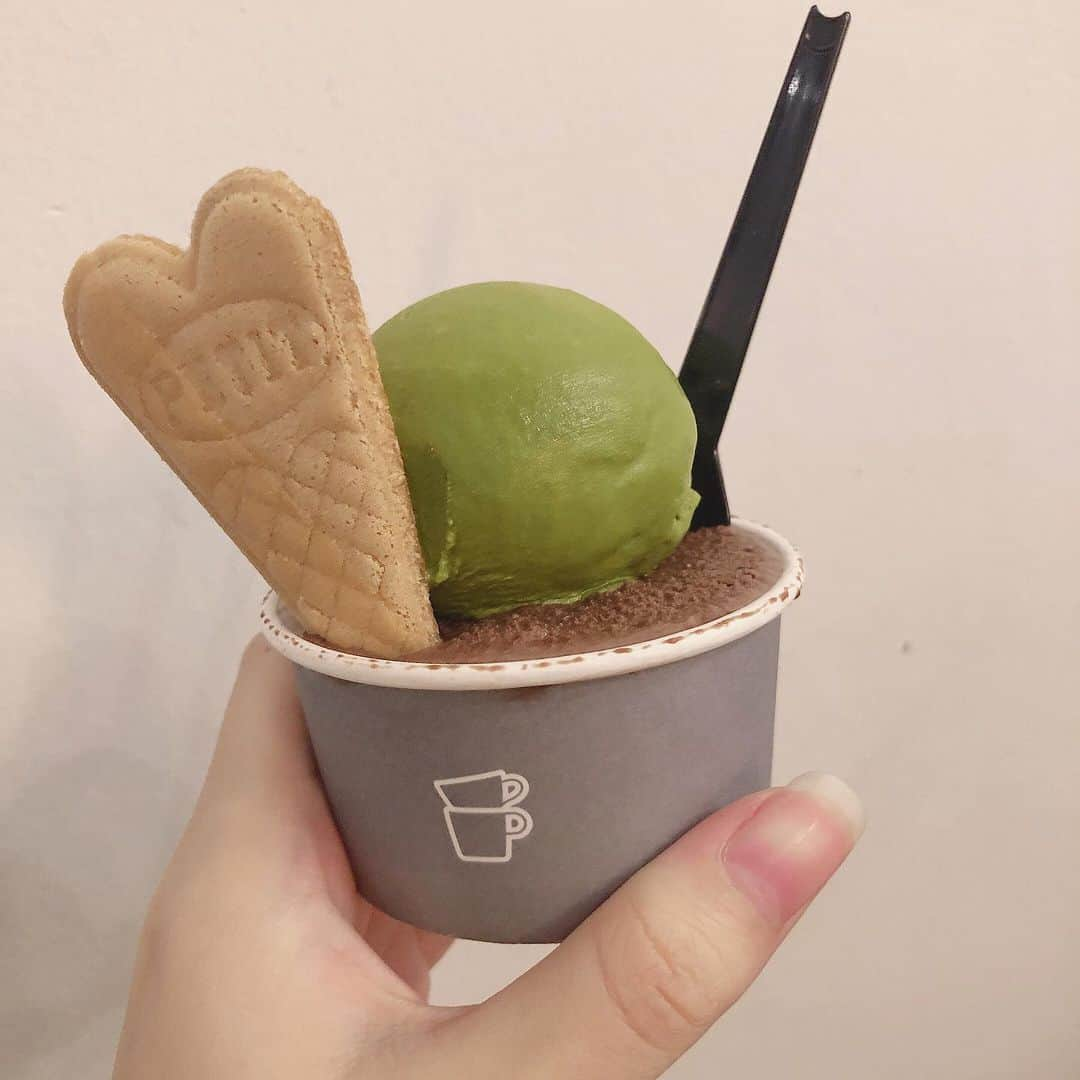 荒井優希さんのインスタグラム写真 - (荒井優希Instagram)「🍨 寒くなったこと忘れるくらいアイス好き☺︎ #アイス #icecream #thecups #ice #instagood #sweets」10月17日 22時11分 - araiyuki57