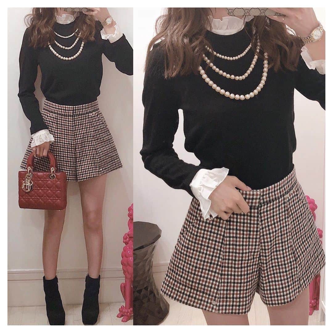 のインスタグラム：「＊﻿ ＊﻿ coordinate 。♡﻿ ﻿ ﻿ tops:alice +olivia﻿ bottoms:chloe﻿ shoes:miumiu﻿ bag:dior﻿ ﻿ ﻿ @aliceandolivia のニットだいすき 。♡﻿ 首や袖からのフリルのブラウスが可愛い 。♡﻿ ﻿ ﻿ ﻿ #coordinate #code #outfit #ootd #wear #fashion #コーディネート #コーデ #コーデ記録 #ファッション #ファッションコーデ #おまみ服 #今日のコーデ #dior #diorbag #ディオール #miumiu #miumiushoes #ミュウミュウ #秋服コーデ #秋服 #aliceandolivia #アリスアンドオリビア #chloe #クロエ #ショートパンツ #チェックパンツ #ブーツコーデ #コーデ日記 #checkpants」