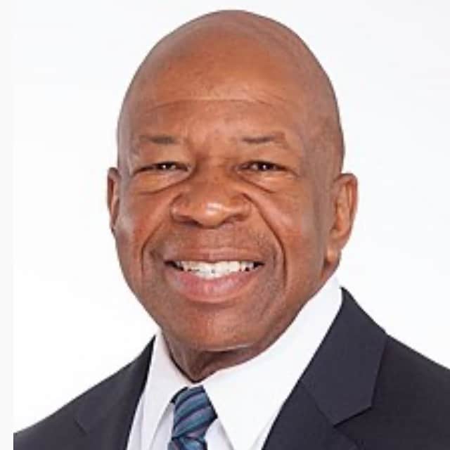マーシャ・トマソンのインスタグラム：「Just woke up to the sad news of Elijah Cummings passing away. He was a compassionate warrior and our world is a little less bright today. Sending my condolences to his family and loved ones.」