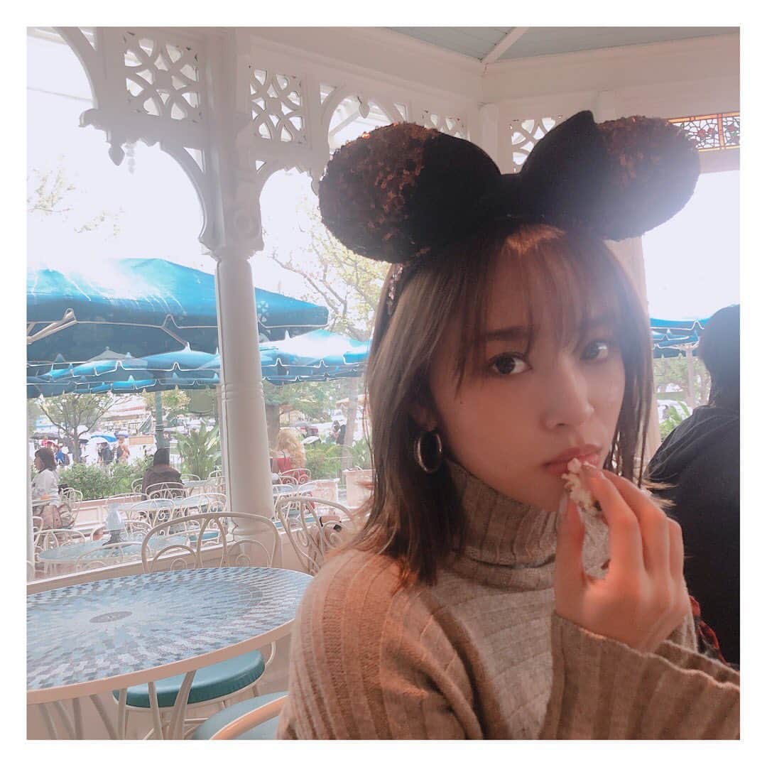 のインスタグラム：「完全に浮かれてる。」