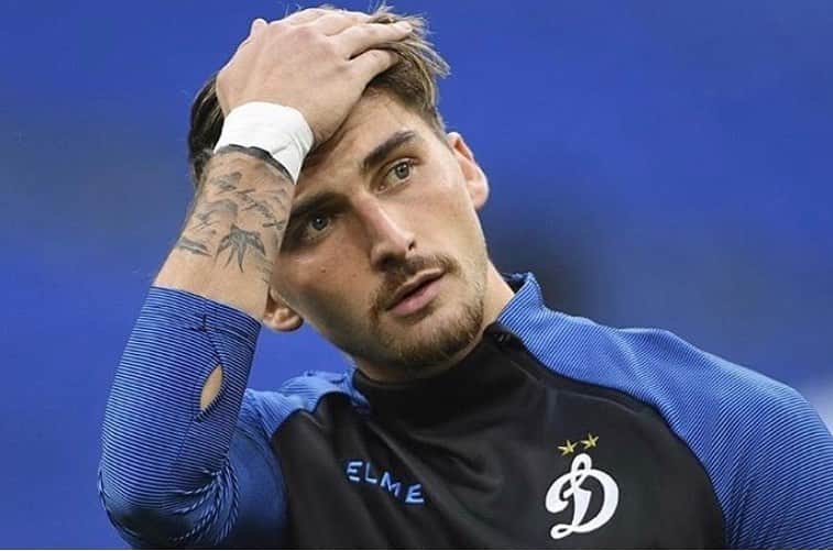 マクシミリアン・フィリップのインスタグラム：「👀」
