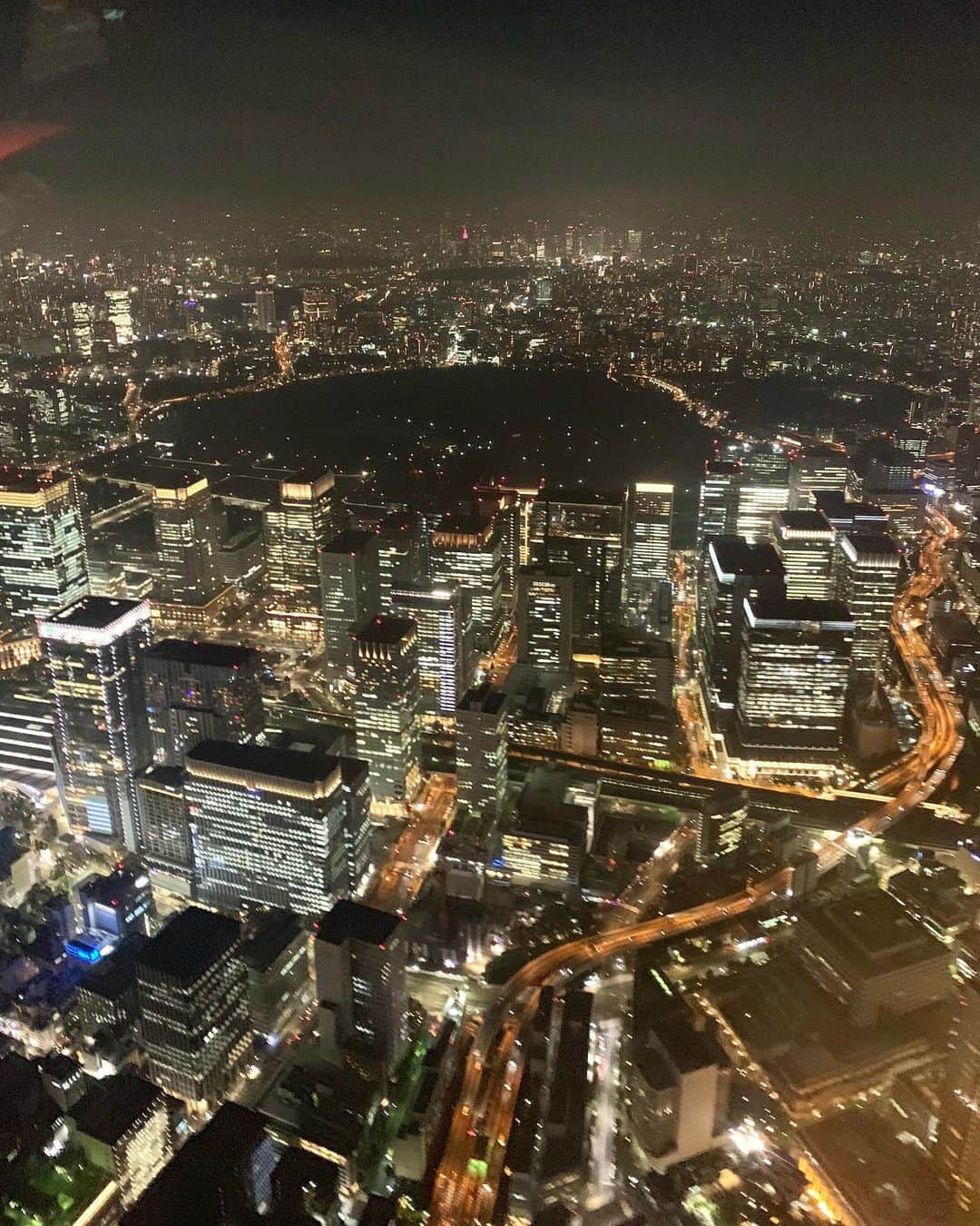 城戸康裕さんのインスタグラム写真 - (城戸康裕Instagram)「乗ってきた😆🚁 ・ いつも遊んでたり生活してるところを真上から見るのは爽快✨🏙✨ ・ #Googleマップの高速移動がオモロかった笑 #六本木から銀座まで50秒笑 #ヘリコプター #helicopter @diviner_official」10月18日 0時08分 - yasuhiro.kido