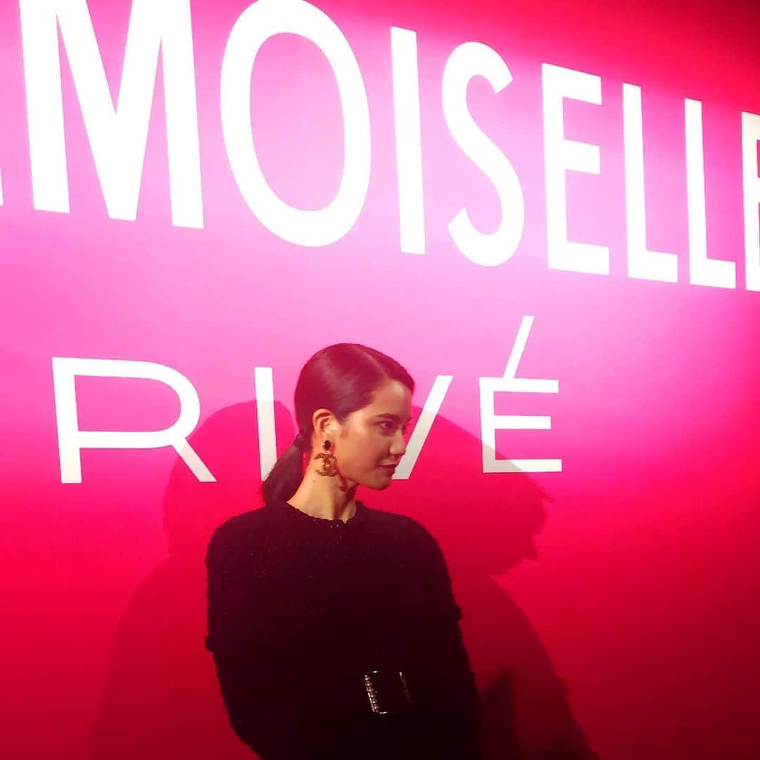 山崎紘菜さんのインスタグラム写真 - (山崎紘菜Instagram)「#CHANEL #MademoisellePrive #tokyo」10月18日 0時37分 - hirona_yamazaki
