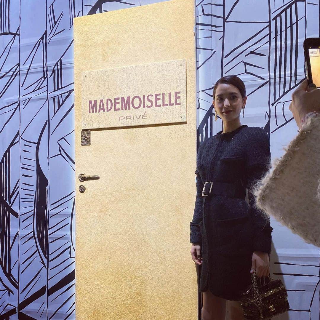 山崎紘菜さんのインスタグラム写真 - (山崎紘菜Instagram)「#CHANEL #MademoisellePrive #tokyo」10月18日 0時32分 - hirona_yamazaki