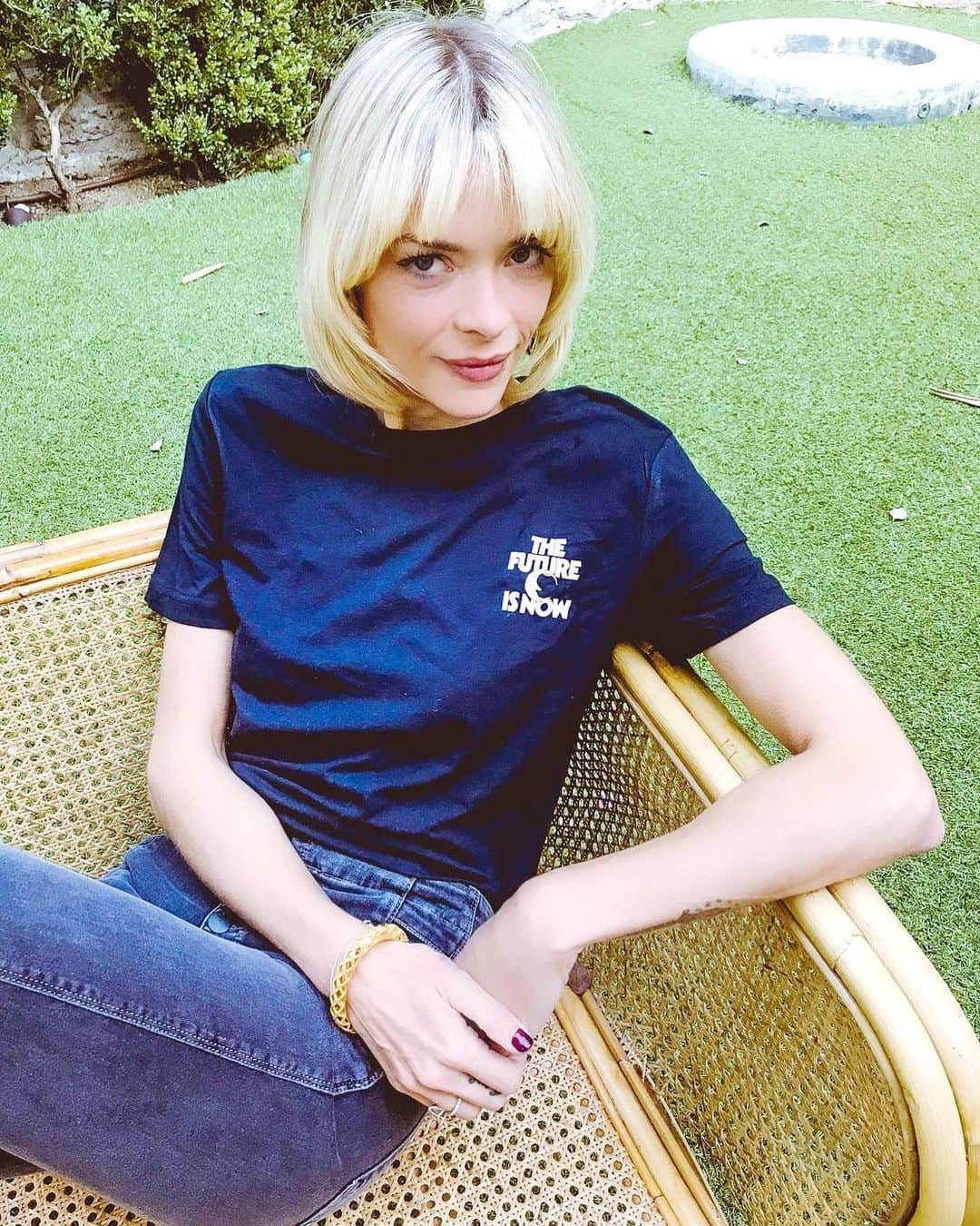 ジェイミー・キングさんのインスタグラム写真 - (ジェイミー・キングInstagram)「I’m so proud of you @PoppyDelevingne and @AlexaChung!⁣ ⁣ You can shop this range of exclusively designed t-shirts for Poppy and Alexa’s #STOPTHEWARONCHILDREN campaign here: #linkinbio⁣ ⁣ Join the fight to make children off limits in war.⁣ ⁣ #TheFutureisNow⁣」10月18日 1時41分 - jaime_king