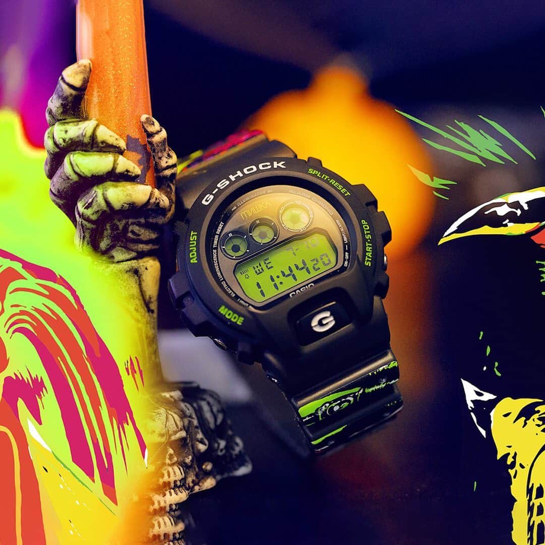 HYPEBEASTさんのインスタグラム写真 - (HYPEBEASTInstagram)「@hypebeaststyle: In the spirit of #Halloween, New York-based label @mishkagram and Casio‘s @gshock_us division have come together to create a collaborative DW-6900 watch. The duo has added various glow-in-the-dark features on the face, and present the watch in an eyeball case that incorporates a glowing iris. The Mishka x G-SHOCK DW-6900 is available for ¥999 CNY via G-SHOCK stockists in China.⁠⠀ Photo: G-SHOCK」10月18日 2時57分 - hypebeast