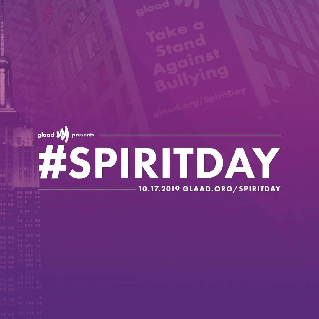 NBAさんのインスタグラム写真 - (NBAInstagram)「Today is #SpiritDay! We’re partnering with @glaad to take a stand against bullying. You can show your support by taking the Spirit Day Pledge at glaad.org/spiritday」10月18日 3時27分 - nba