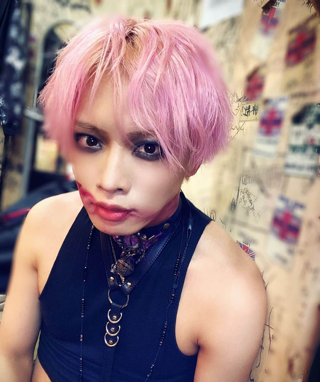 ヒロトさんのインスタグラム写真 - (ヒロトInstagram)「絶対"黒”領域. DAY2FUKUOKA.!!! #絶対黒領域 #アリス九號. #photographer  #Nao」10月18日 4時26分 - hiroto_a9