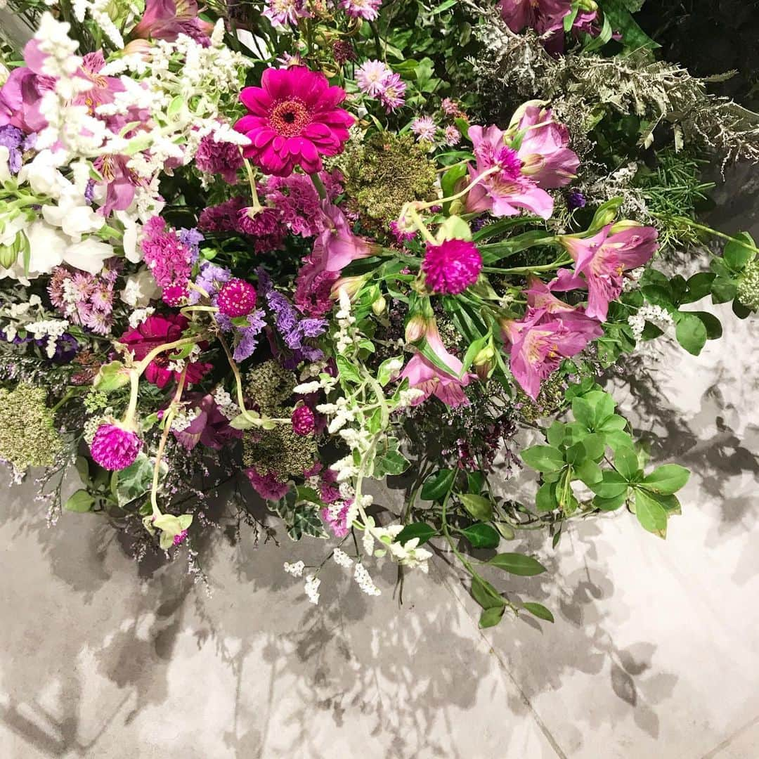 増山敬子さんのインスタグラム写真 - (増山敬子Instagram)「お花って元気もらう♡よね🌸」10月18日 14時03分 - keikomasuyama