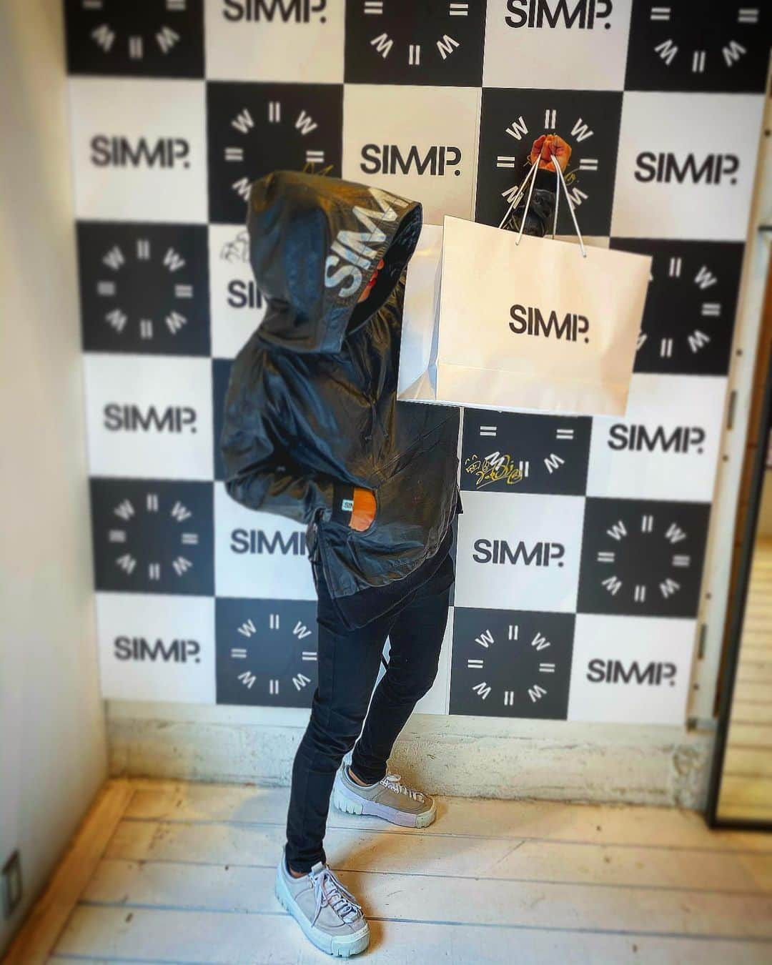 田中シングルさんのインスタグラム写真 - (田中シングルInstagram)「SIMP.で爆買い  #SIMP. #IIWII」10月18日 14時18分 - 8.6shin