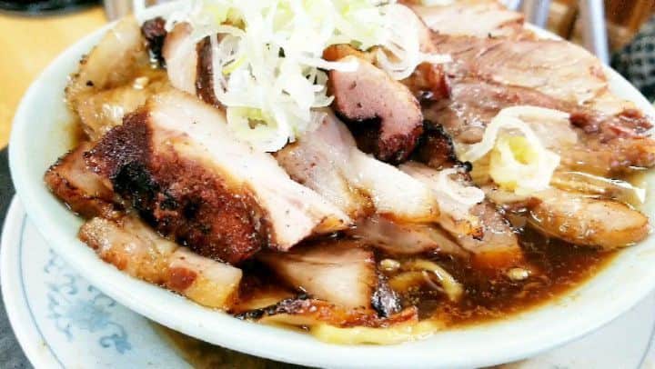 石関友梨のグルメインスタ