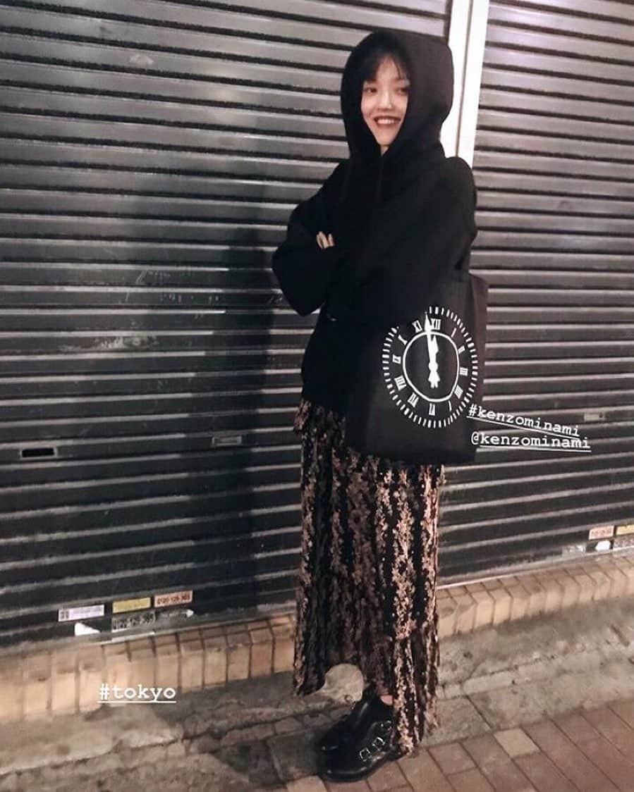 ケンゾーミナミのインスタグラム：「Thank you for sporting the tote bag @rila_fukushima!」