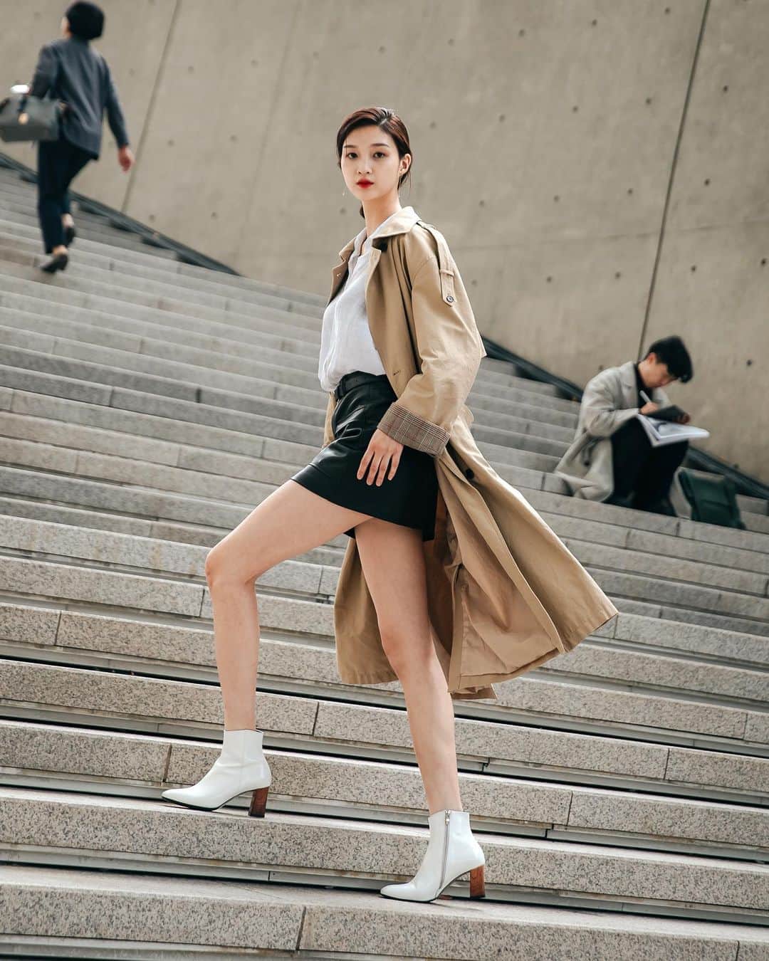 가로수길 , Seoulのインスタグラム：「SFW Street Fashion Style Thx @naryoung_ 🔥 모델 하나령」