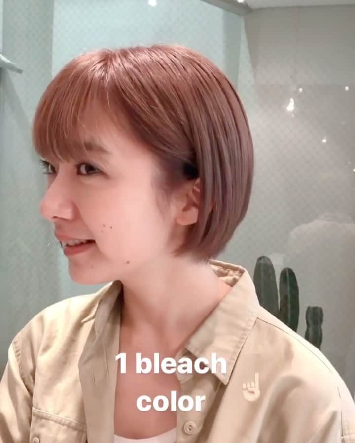 野々口祐子のインスタグラム：「秋のブリーチカラーは 柔らかいブラウン味も入れると👍🏻 #syan_tokyo #nono_hair」