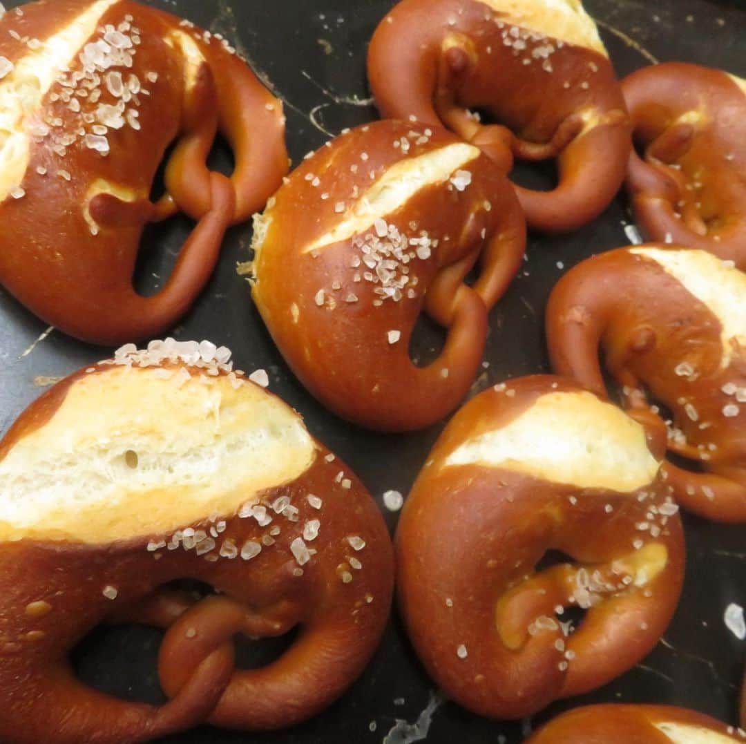 魔女菅原のグルメインスタ