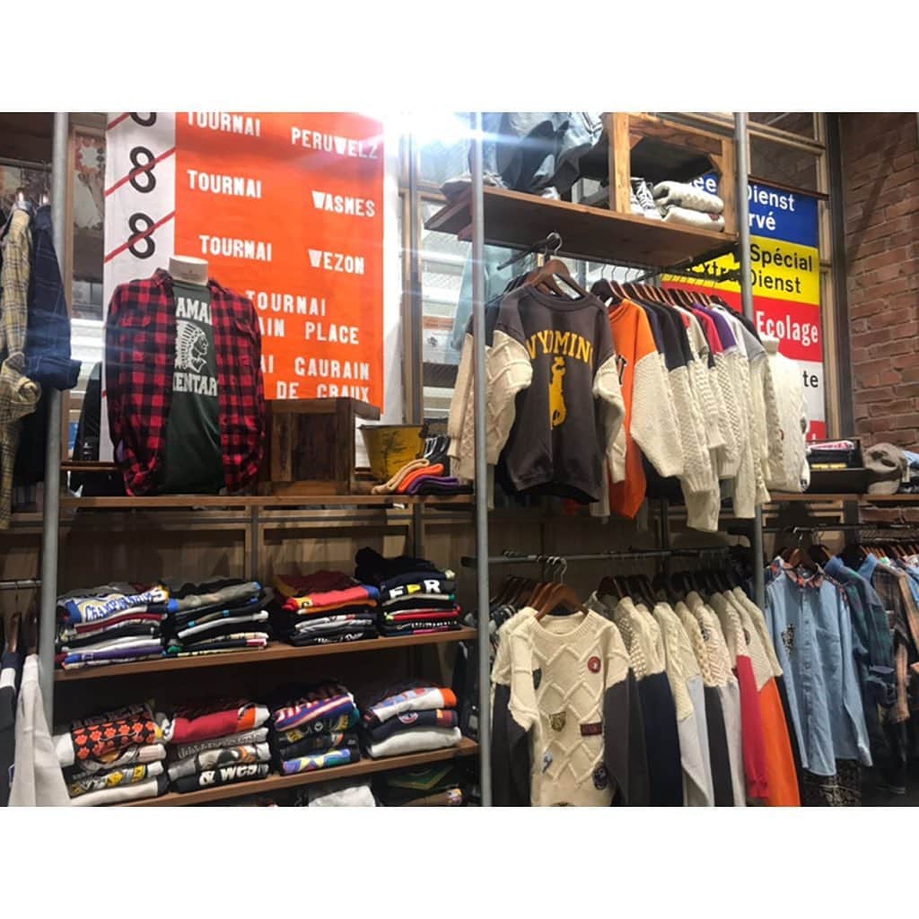 niko and ...さんのインスタグラム写真 - (niko and ...Instagram)「. 【niko and ... mozoワンダーシティが本日オープン！】 . 日本最大級のショップ、STYLE EDITORIAL STORE「niko and ... mozoワンダーシティ」が10月18日(金)にオープンしました！ . 既存のカテゴリーはもちろんのこと、ブランドが提案する“uni9ue senses”(衣・食・住・遊・知・健・音・旅・TOKYO)を体感できる「UNI9UE PARK」のコーナーや店舗限定アイテムなど、mozo店だけのコンテンツもたくさんご用意しています！ . ニコアンドのオフィシャルブランドサイトでも特集しているので、詳しくは @nikoand_official のプロフィールから！ . mozo店の公式アカウント( @nikoand_mozowondercity )も合わせてチェックを！お近くにお越しの際は是非お立ち寄り下さい！ . #nikoand #ニコアンド #であうにあう #styleeditorialbrand #uni9uesenses #nikoandmozo #nagoya #mozowondercity #ニコアンドモゾ #菅田将暉 #小松菜奈」10月18日 11時20分 - nikoand_official