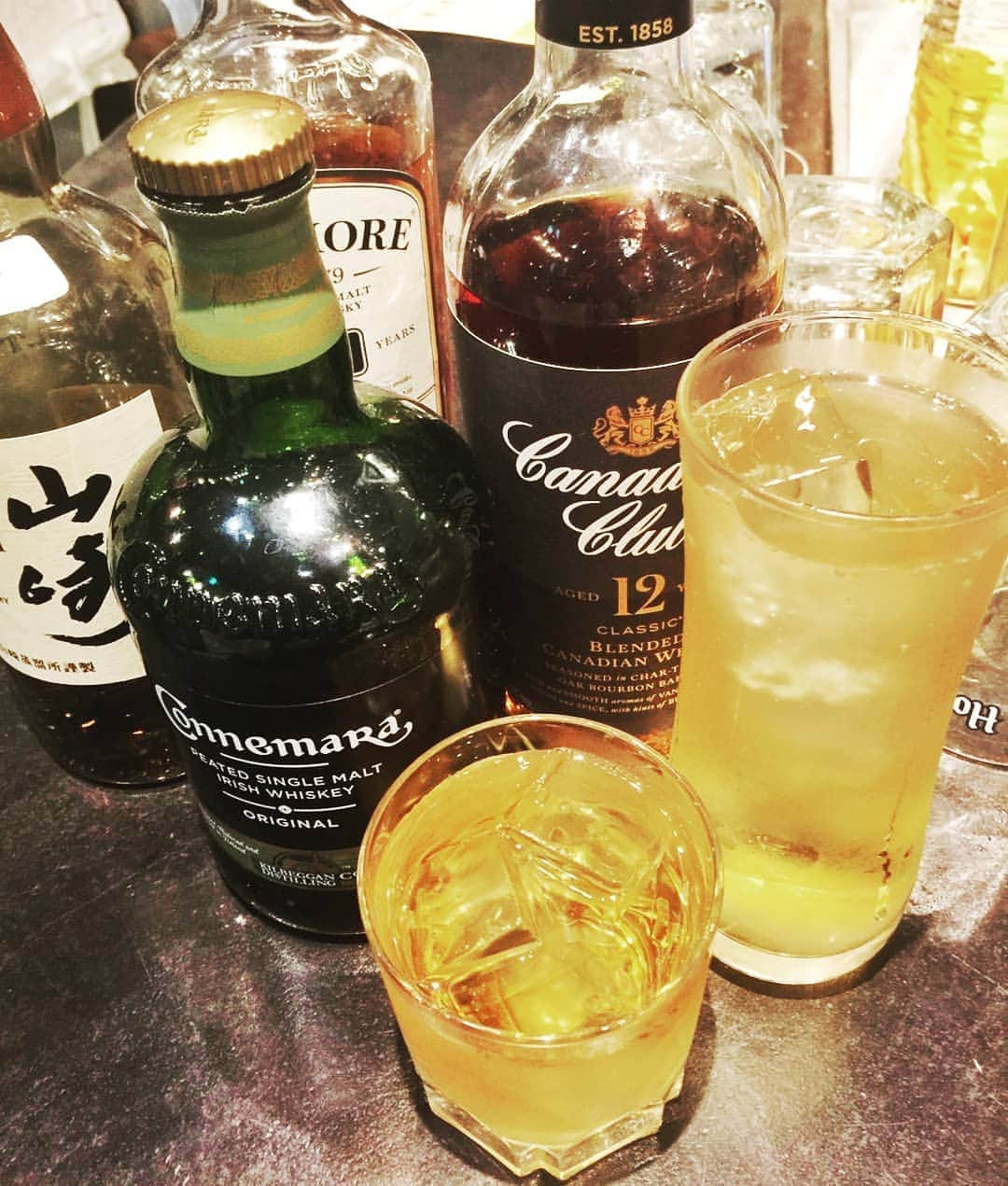 Legare+茂さんのインスタグラム写真 - (Legare+茂Instagram)「10月より⭐ 🔶カマネラwhisky 🔶ボウモアwhisky 🔶カナディアンクラブ が仲間入り♪ 超炭酸で割るハイボールがオススメです！)^o^( . ◾レガーレ＋茂◾ 世田谷区池尻3-4-2srビル池尻1F ☎︎:050-5593-6211 . #池尻 #池尻大橋 #イタリアン #イタリアンバル #バル #バール #bar #ダイニングバー #レガーレ #レガーレ茂 #legare茂 #レガーレ池尻 #italian  #italianbar #三軒茶屋 #女子会 #東京グルメ #食べ歩き #東京食べ歩き #酒 #食スタグラム #世田谷グルメ #whisky #whiskey #知多 #山崎 #ウィスキー #ウィスキーがお好きでしょ #カナディアンクラブ #ハイボール」10月18日 11時29分 - legare_shigeru