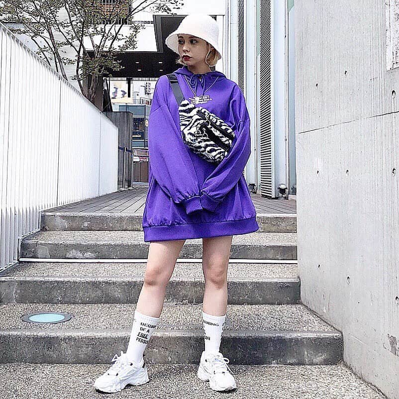 WEGO Global Officialのインスタグラム：「@wego_webstore ⠀ ⠀ 🧡🌈PICK UP ITEM🌈🧡 ⠀ back print sweat dress ￥3,299 （tax in）  WE19AU09-L5337 ⠀ #wegoglobalofficial #wego #wegojapan #streetfashion #streetstyle #ootd #codenate #coordinate #instafashion #instagood #japanesefashion #東京 #ウィゴー  #穿搭 #街頭穿搭 #時尚穿搭 #日系 #sweatdress #衛衣 #衛衣裙」