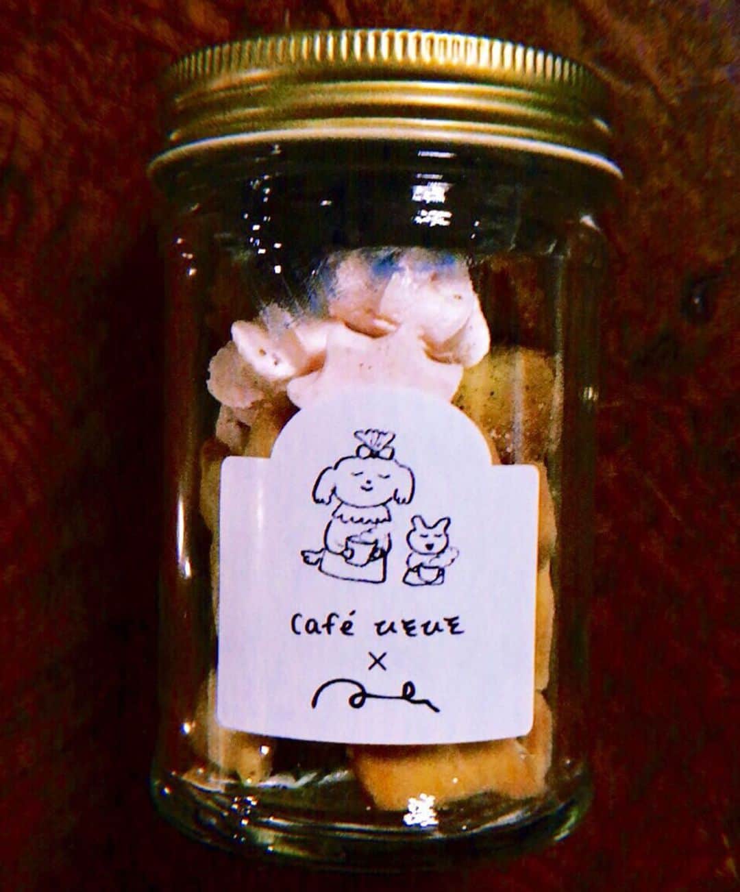 吉澤嘉代子さんのインスタグラム写真 - (吉澤嘉代子Instagram)「そして奈良のcafe'ひそひそさんが、お茶会のためのクッキーを作ってくださいました！見てかわいい！食べておいしい！(ほんとうに可愛くて美味しい！) お茶会ひそひそクッキー(三種入り) ・犬のバニラクッキー ・紅茶サブレ ・ラズベリーのメレンゲクッキー」10月18日 13時55分 - yoshizawakayoko