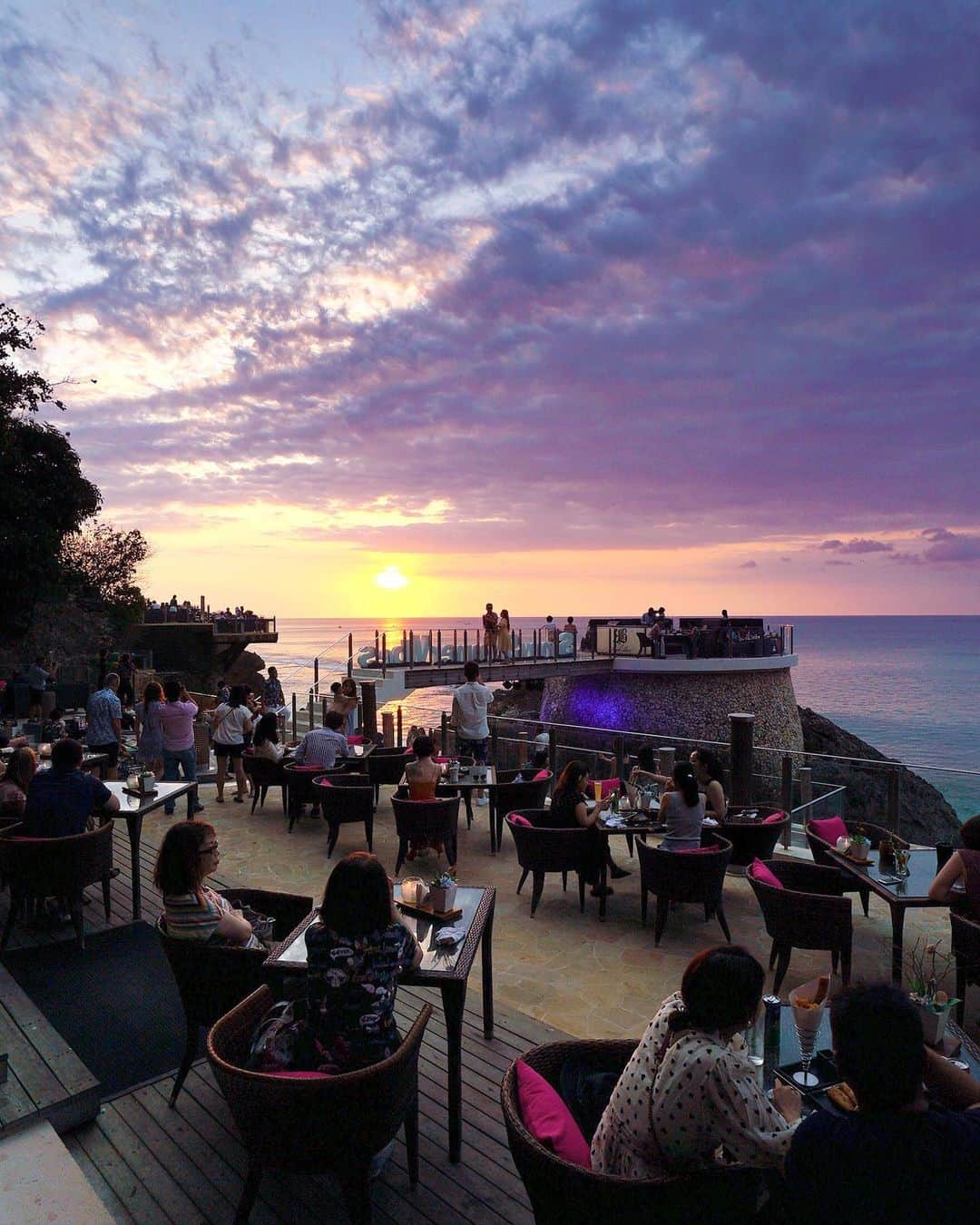 masayaさんのインスタグラム写真 - (masayaInstagram)「Sunset today  Rock Bar Bali Indonesia アヤナリゾート ロックバー #AYANAresort #RockBarBali #RIMBAjimbaran #Bali #Indonesia @ayanaresort @rockbarbali」10月18日 23時39分 - moonlightice