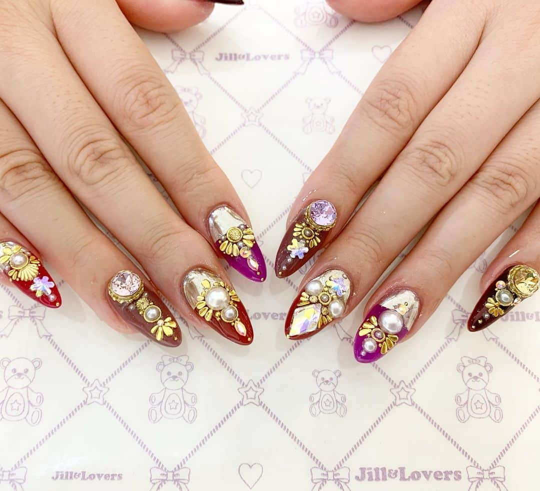 Jill&Loversさんのインスタグラム写真 - (Jill&LoversInstagram)「👸 #jillandlovers #nail #nailart #paragel #gelneil#gel #ネイル #ネイルアート #me #look #love #かわいい」10月18日 23時46分 - jillandlovers