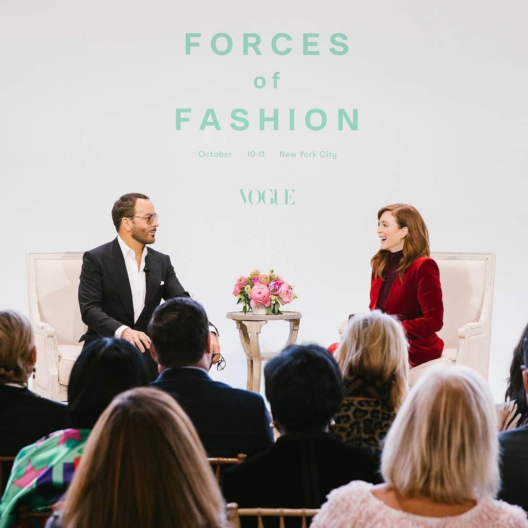 トムフォードさんのインスタグラム写真 - (トムフォードInstagram)「Tom Ford and @juliannemoore both in TOM FORD at Vogue’s 3rd Annual Forces of Fashion Conference in New York City. #TOMFORD」10月18日 23時58分 - tomford