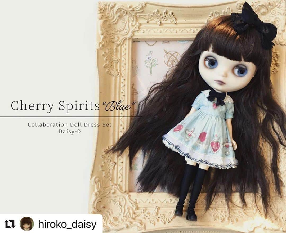 今井キラのインスタグラム：「#Repost @hiroko_daisy with @make_repost ・・・ Cherry Spirits“Blue”﻿ Collaboration Doll Dress Set﻿ ﻿ 今井キラさんの「Cherry Spirits“Blue”」に、私が装飾と小物をプラスしたセットです🌹﻿ ﻿ Blythe Con JAPAN﻿ 2019年10月19日﻿ ブース名：Kira Imai﻿ 秋葉原 Akiba Square﻿ 東京都千代田区外神田4丁目14-1 秋葉原 UDX﻿ blytheconfashiontour.com  モデルドールカスタム：雨蘭」
