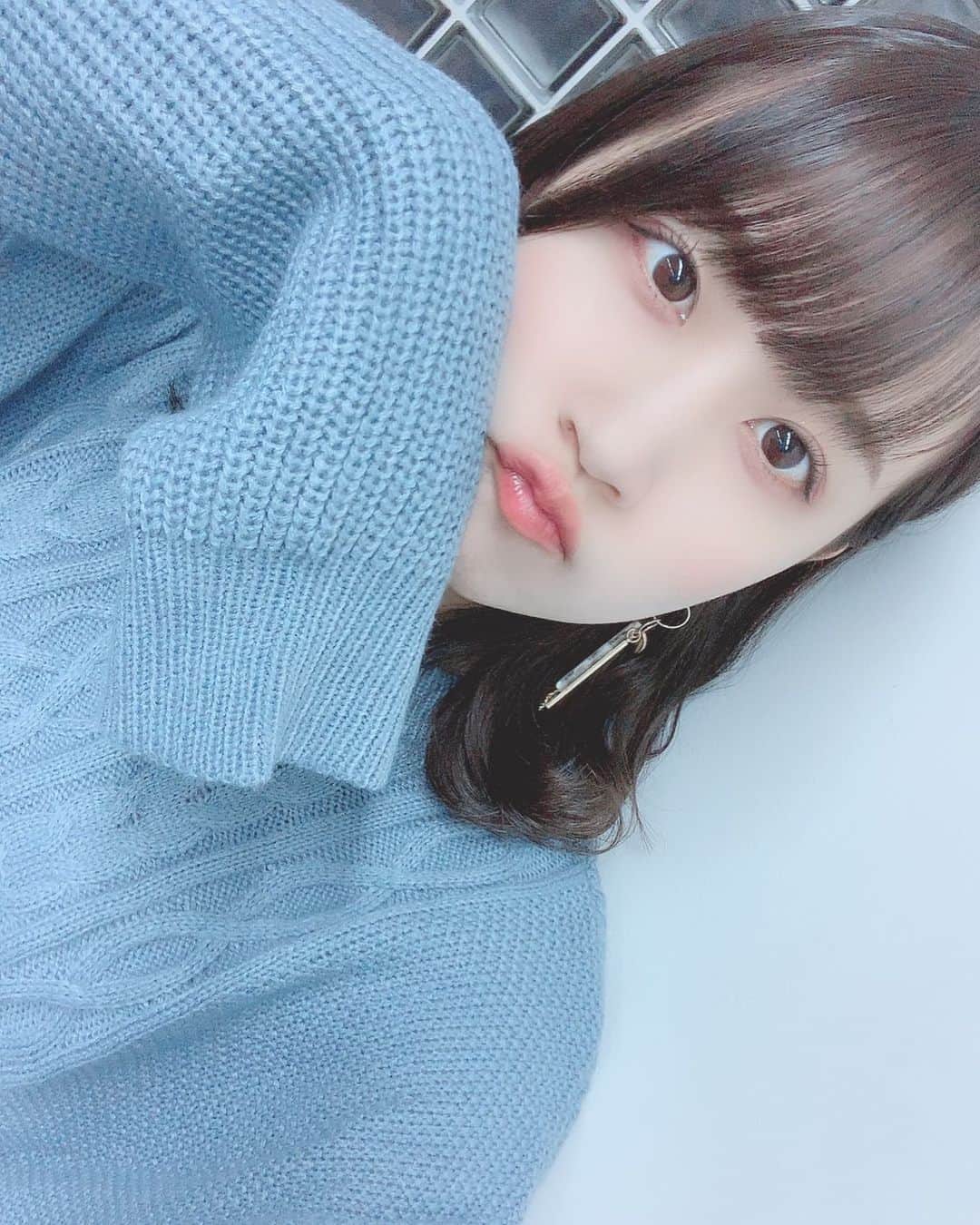 八木沙季のインスタグラム：「👚👚 . ニットかいきーーん💗 あっかいんだから〜〜💗 でも今日ちょっと暑かったんだから〜〜💗 . #秋服  #ニット」