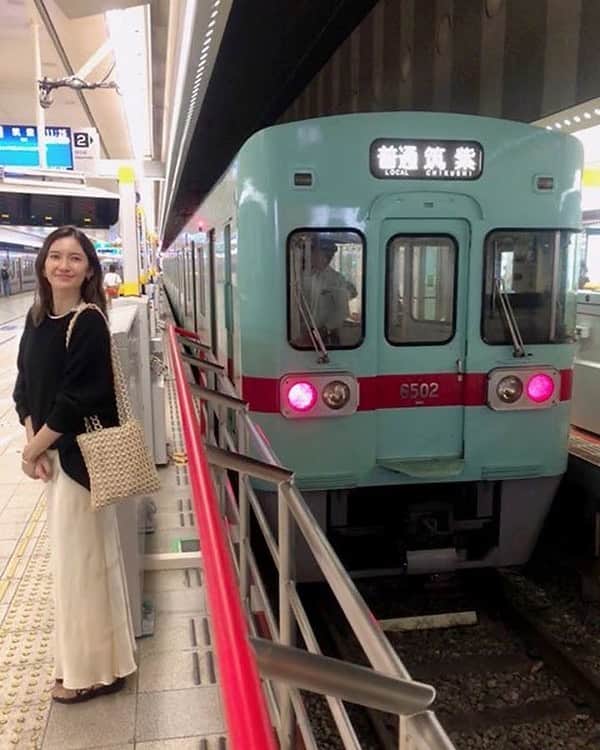 のインスタグラム：「市川紗椰が大好きな鉄道会社"西鉄"「全国の鉄道の発展を支えてきた名車がたくさん」 ライフ・文化2019年10月18日  天神駅で、左右非対称な顔が魅力な６０５０形と。時刻表以外にポケットサイズのダイヤグラムが駅で受け取れるのも西鉄ならでは 『週刊プレイボーイ』で連載中の「ライクの森」。人気モデルの市川紗椰（さや）が、自身の特殊なマニアライフを綴るコラムだ。今回は、鉄道マニアの彼女が「西鉄」の魅力について語る。  #詳細は週プレNEWSをチェック！ #https://wpb.shueisha.co.jp/ #週刊プレイボーイ #週プレNEWS #ライクの森 #市川紗椰」