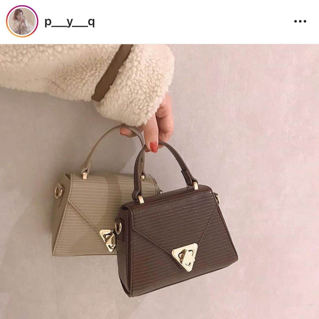PRESSさんのインスタグラム写真 - (PRESSInstagram)「ミニバッグにトートの組み合わせ👛や﻿ ミニバッグひとつでお出かけする 小さめバッグが最近の主流♡﻿ ﻿ 秋冬にぴったりのデザイン・素材の﻿ アイテムたちをご紹介します🎃﻿ ﻿ ﻿ —————————————————— ㅤ﻿ ﻿ お気に入りの写真に @pressblog #pressblog をㅤ﻿ タグ🏷して投稿してください♡﻿ PRESS公式アカウントでㅤ﻿ あなたのアカウントをご紹介致します! ㅤ﻿ ㅤ﻿ ——————————————————﻿ ﻿ ﻿ #ミニバッグ #バッグ #秋服 #2019aw #2019秋 #秋コーデ #おしゃれさんと繋がりたい #ファッションコーデ #コーディネート #今日のコーデ #洋服好きな人と繋がりたい #おしゃれ #ヴィンテージ #오오티디 #ootd #黒宮れい #ショルダーバッグ #ハンドバッグ」10月18日 19時22分 - press.inc