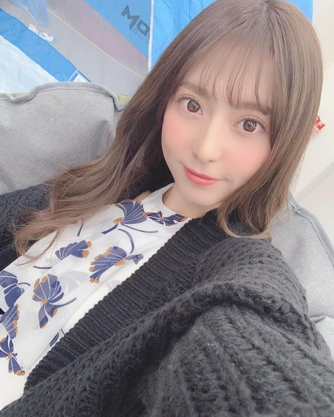 堀尾実咲のインスタグラム：「🐰🖤」