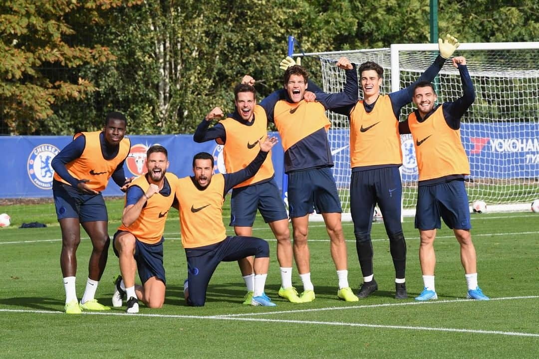 チェルシーFCさんのインスタグラム写真 - (チェルシーFCInstagram)「The winning team in training today! 👏 #CFC #Chelsea」10月19日 1時02分 - chelseafc