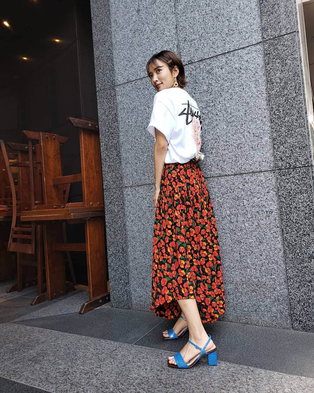 夏菜さんのインスタグラム写真 - (夏菜Instagram)「ダウンタウンなう 本音ではしご酒🍺 みてねー！❤️ Tops: @stussywomenjp Skirt: @shinzone_tokyo, @shinzone_official Shoes: @sly_official Stylist: @erica_mimura」10月18日 19時40分 - natsuna_official