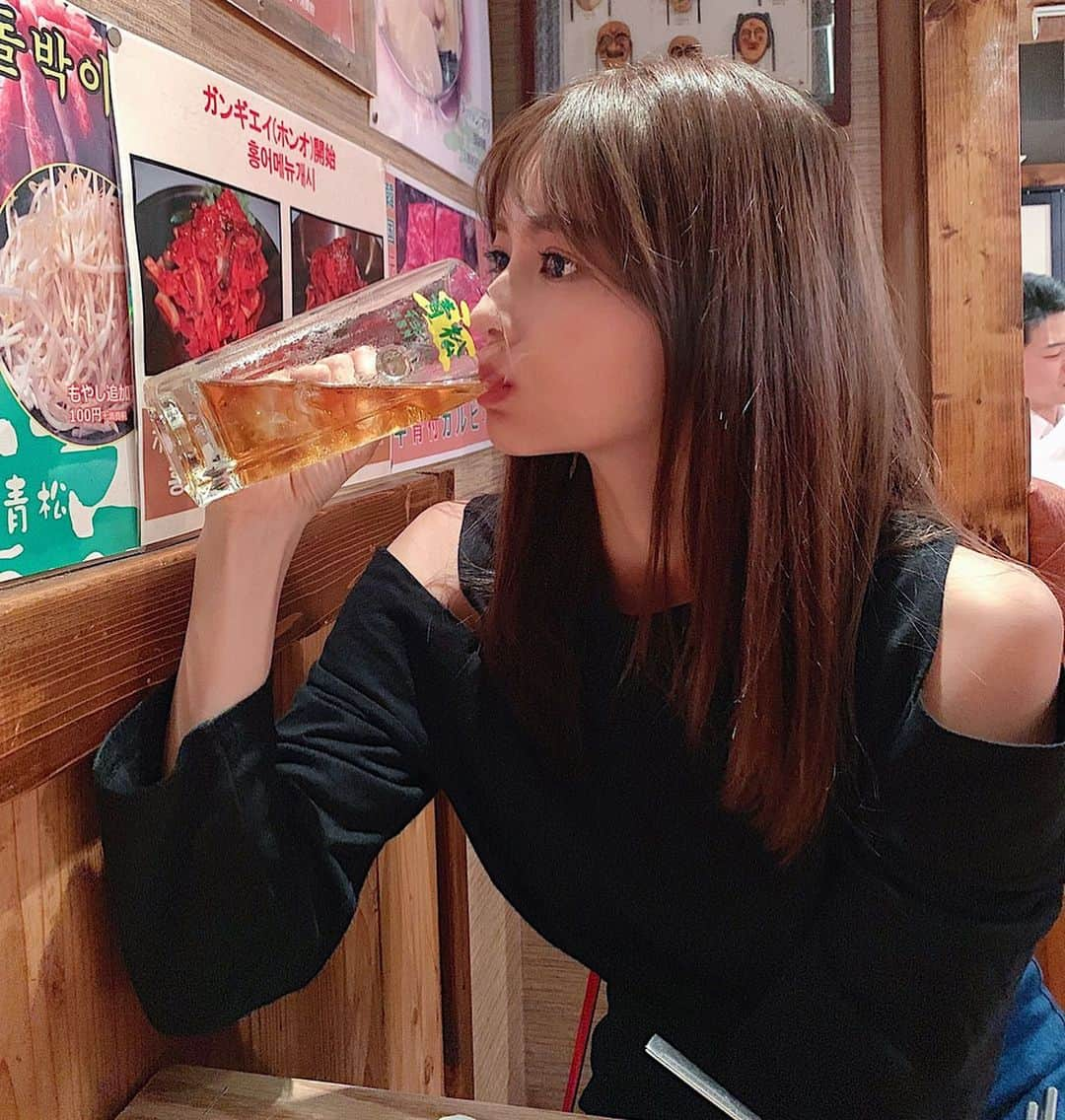 得あゆさんのインスタグラム写真 - (得あゆInstagram)「金夜だなぁ🍻🔥 寒くなったしみんな風邪には気をつけてね🥺 Twitterフォローしてくれたみんな ありがとうううう💞 インスタでは呟けないくだらない事 呟きますね💞 ・ ・ ・ ・ ・ ・ ・ ・ ・ #韓国料理#チョンソル#赤坂#鍋#飲み#飲み会#金曜日#ご飯#夜ご飯#ディナー#デート#カップル#女子会#インスタ映え#カメラ女子#秋#秋服#ファッション#ナチュラルメイク#お洒落#グルメ#食べ歩き#ほろ酔い#オトナ女子#大人カジュアル#gourmet#koreanfashion#koreanfood#akasaka#dinner」10月18日 19時59分 - tokuayu819