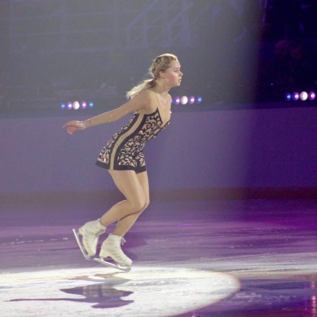 セラフィマ・サハノヴィッチさんのインスタグラム写真 - (セラフィマ・サハノヴィッチInstagram)「Serafima at the Denis Ten Memorial Challenge. Senior Ladies Champion 🥇🇷🇺❤️ 📷 Photos from: https://vk.com/album-68645668_267497679  #DenisTenMemorialChallenge #SerafimaSakhanovich #СерафимаСаханович #TeamTurenko」10月18日 20時00分 - serafima_cool